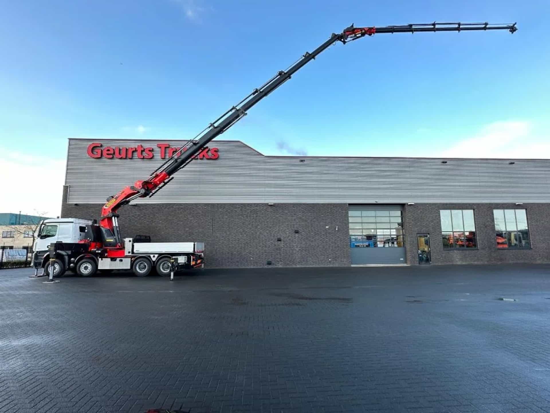 Mercedes-Benz  Arocs 3251 8X4 TREKKER-BAKWAGEN COMBI + PALFINGER PK 135.002 G TEC7 + JIB PJ190 E DPS-C NEW/KRAAN/KRAN/CRANE/GRUA