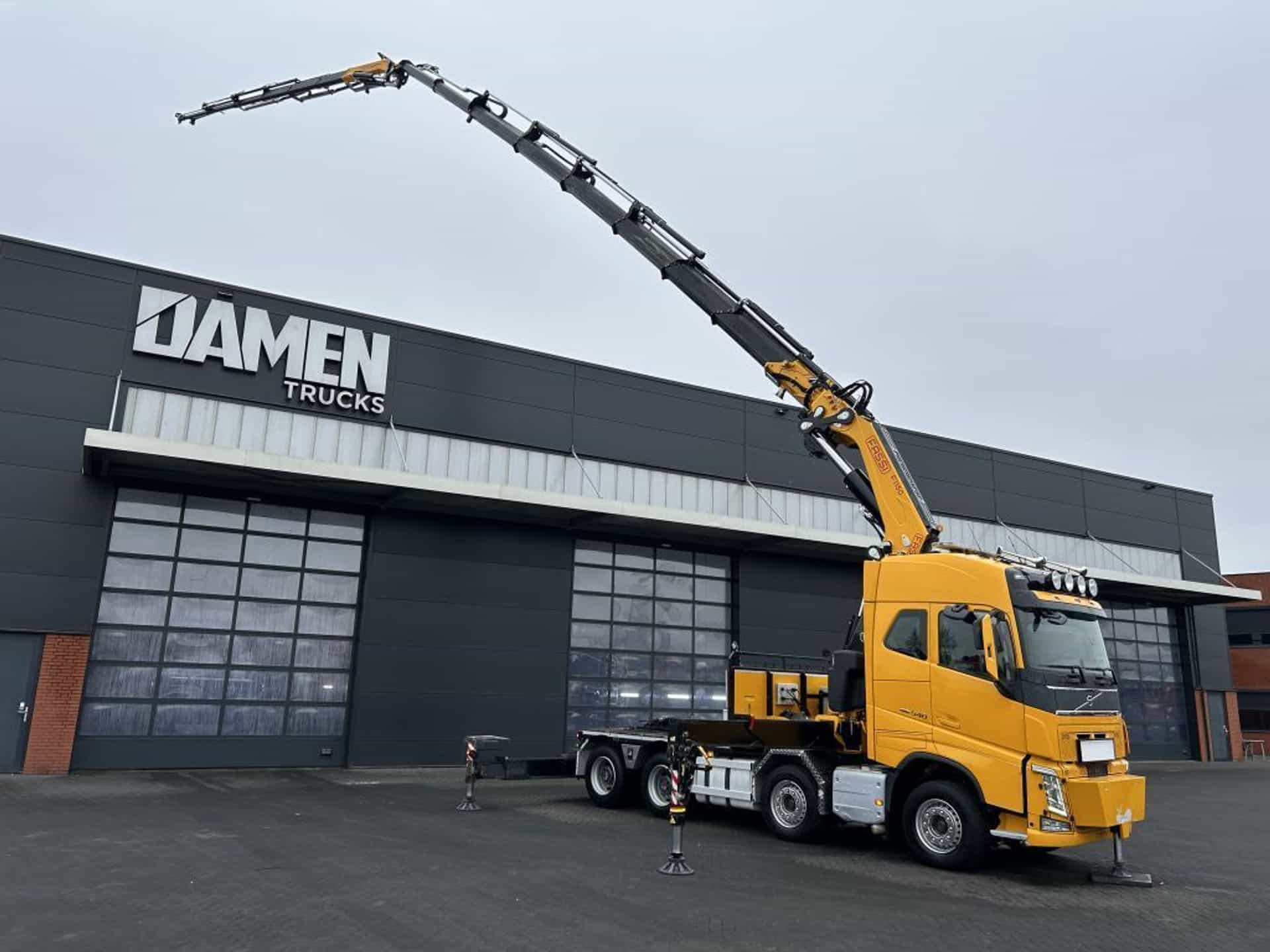 Volvo FH 540 8x4 FASSI F 1150 RA.2.28 + JIB