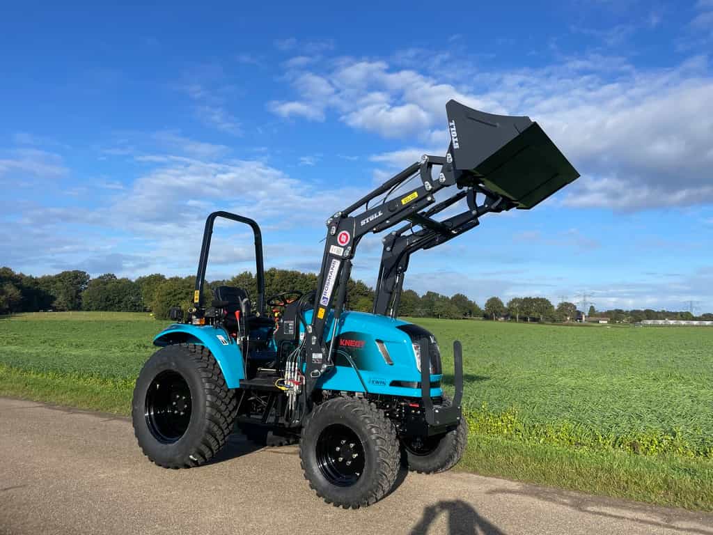 Knegt 404 4WD 40 PK compact tractor NIEUW met frontlader