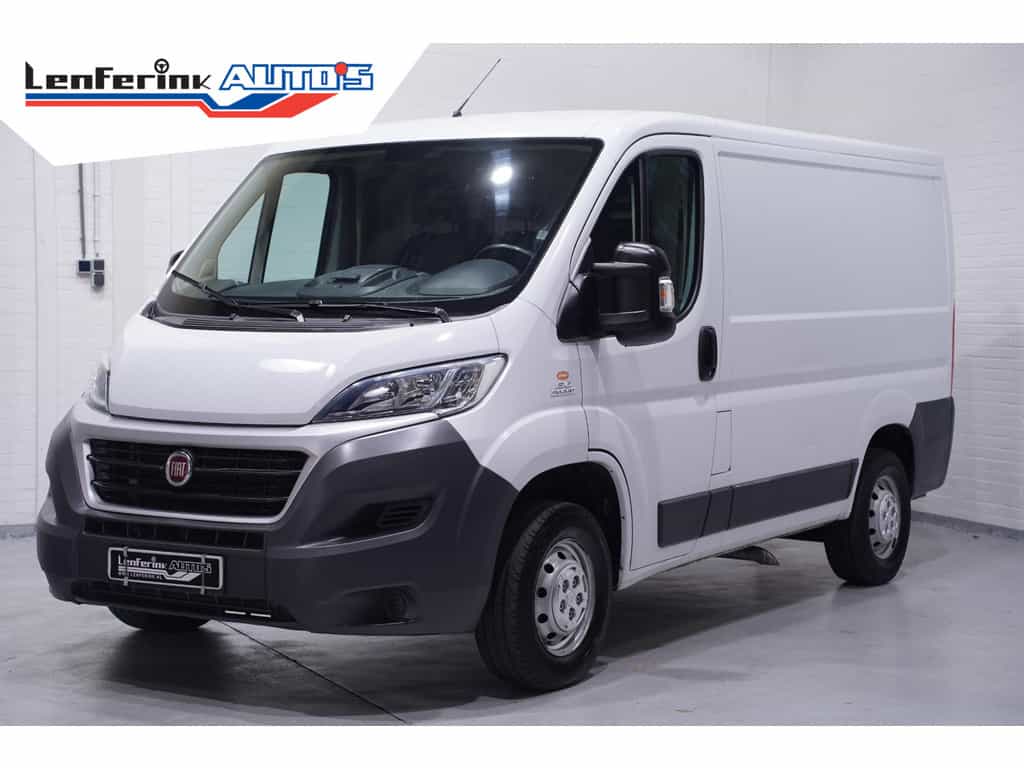 Fiat Ducato 2.3 MultiJet 130 pk L1H1 Airco, Trekhaak Laadruimte Pakket, NAP, 3-Zits
