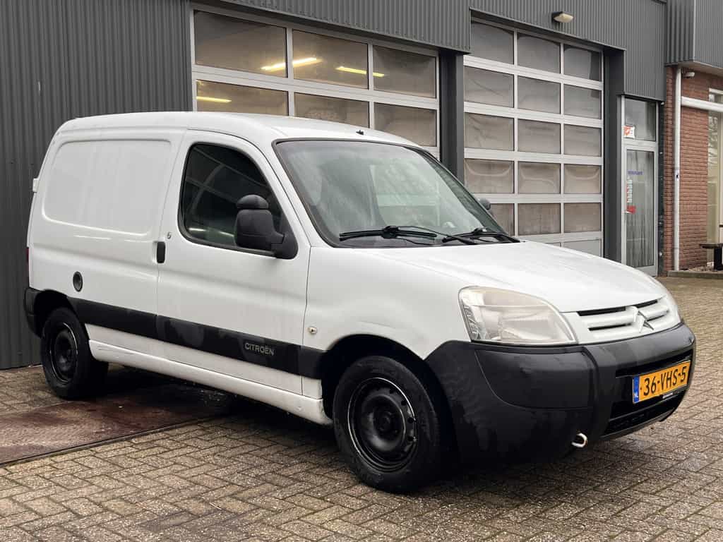 Citroën Berlingo 1.6 HDI BTW VRIJ Cruise control Elektrische ramen Telefoonverbinding Euro 4 Geblindeerde ruiten Prijs is marge Bpm vrij voor particulier gebruik!!
