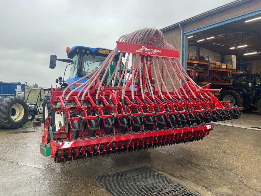 Kverneland NG 400 H3 kopeg met DF-1 schijfkouterbalk CX-2