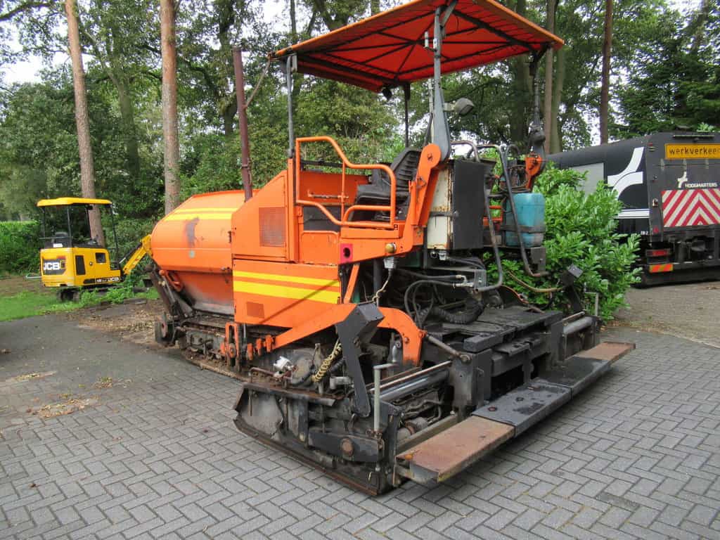 Demag DF65C DF45C wheel asphalt paver