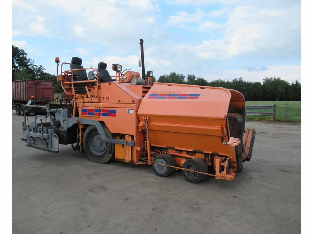 Vögele Super 1203 wheel asphalt paver