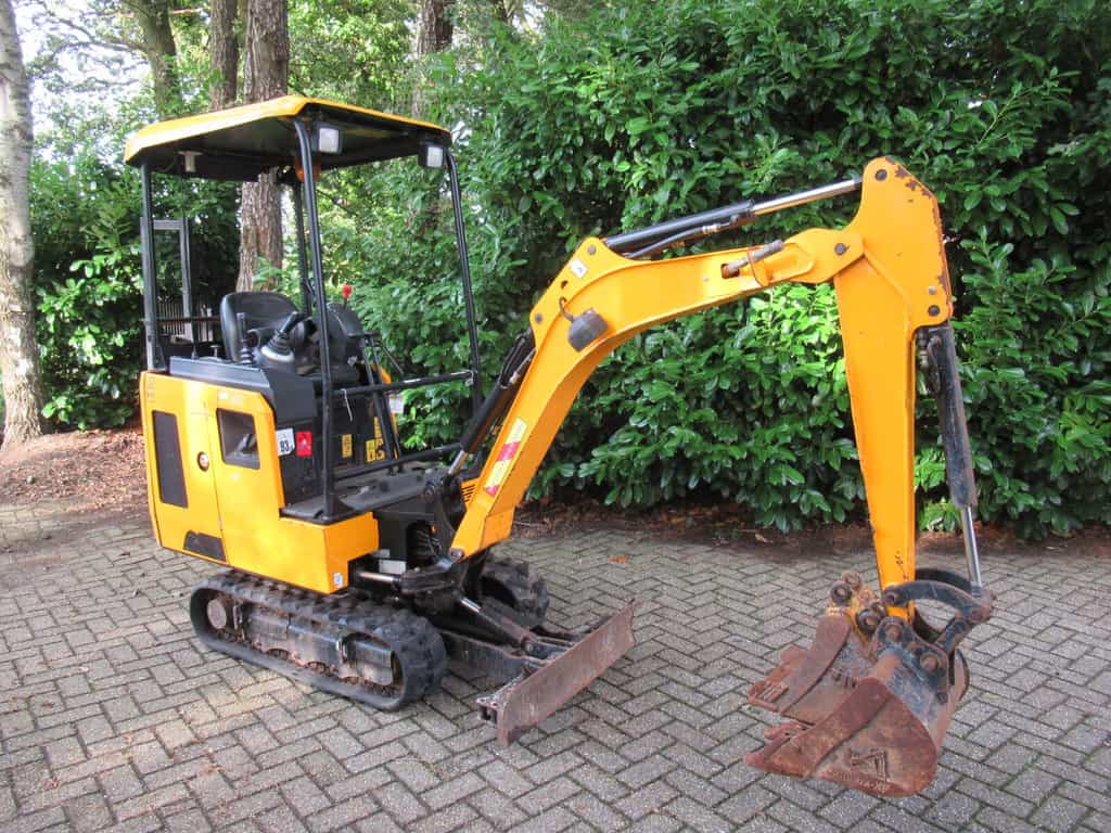 JCB 15 c1 mini excavator