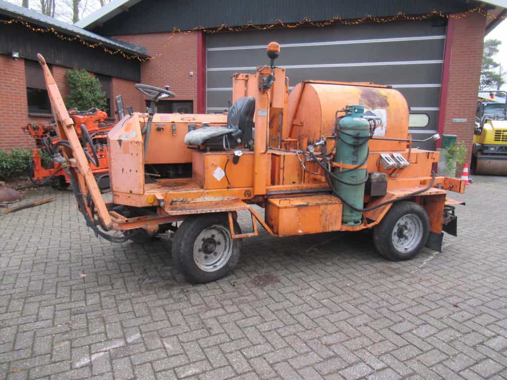 Strassmayr S30-1200 G  VHY asphalt distributor