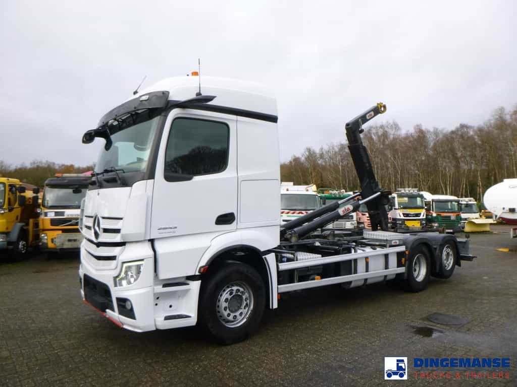 Mercedes Actros 2843 6x2 Hyva container hook 20t