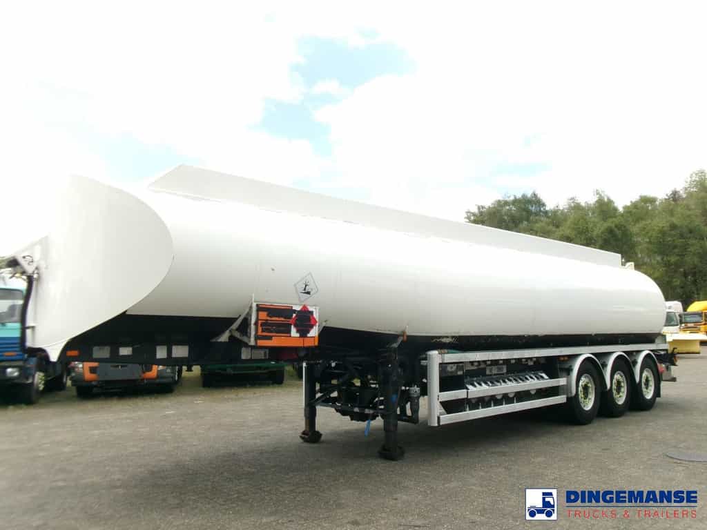 Lakeland Fuel tank alu 42.8 m3 / 6 comp + pump