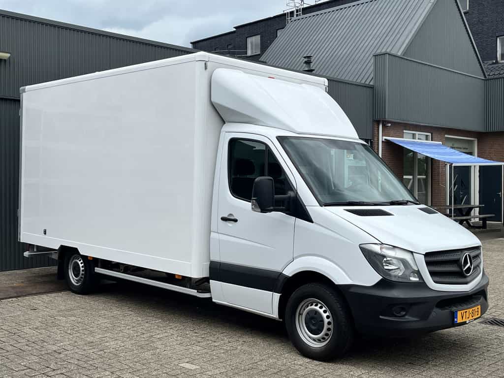 Mercedes-Benz Sprinter 314 2.2 CDI 432 Bakwagen met Deuren Airco Cruise controle Telefoonverbinding 3-Persoons Bakwagen Meubelbak Verhuiswagen Euro 6 Achterdeuren
