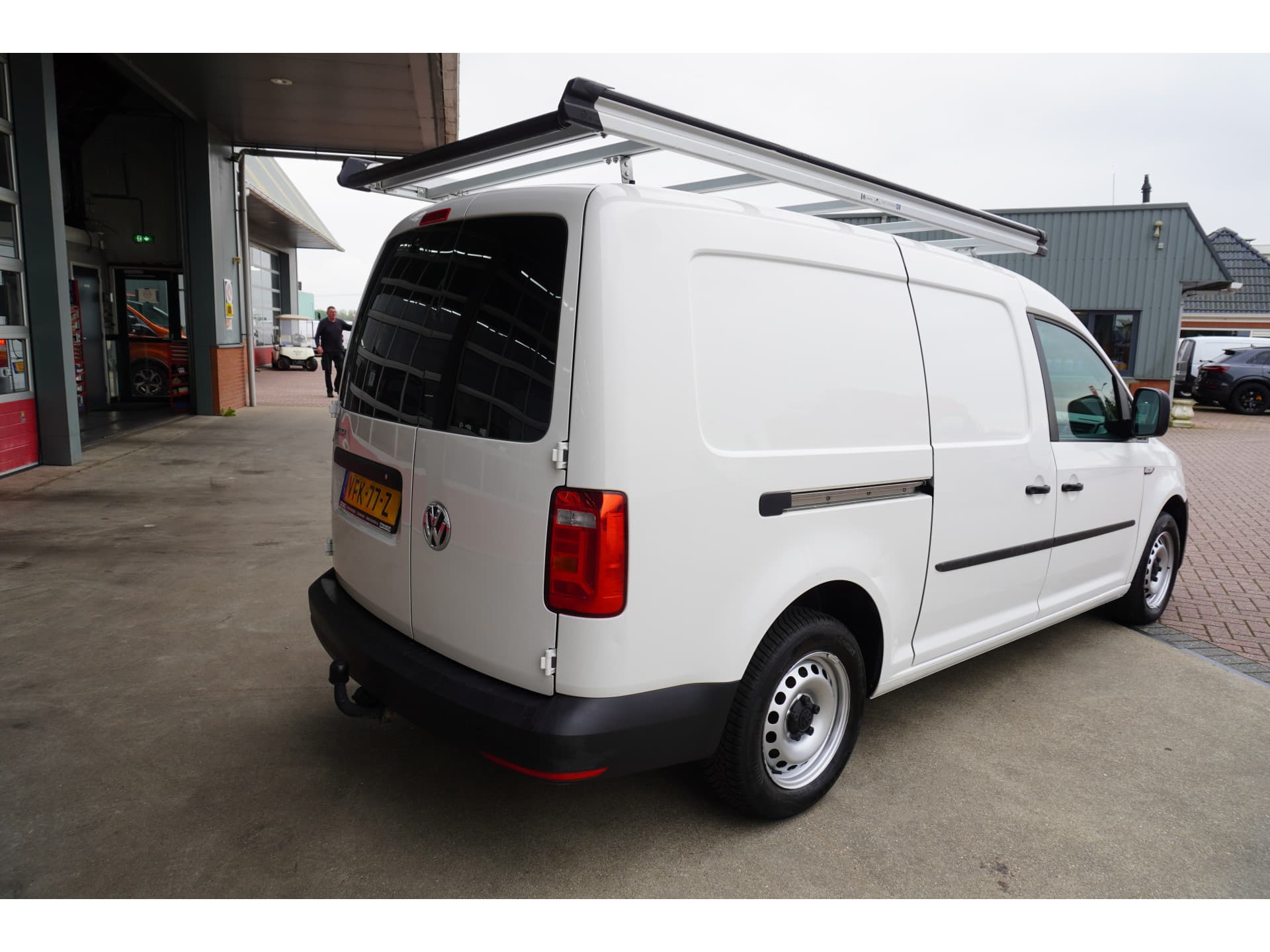 Foto 4 van Volkswagen 2.0 TDI L2H1 BMT Maxi Comfortline