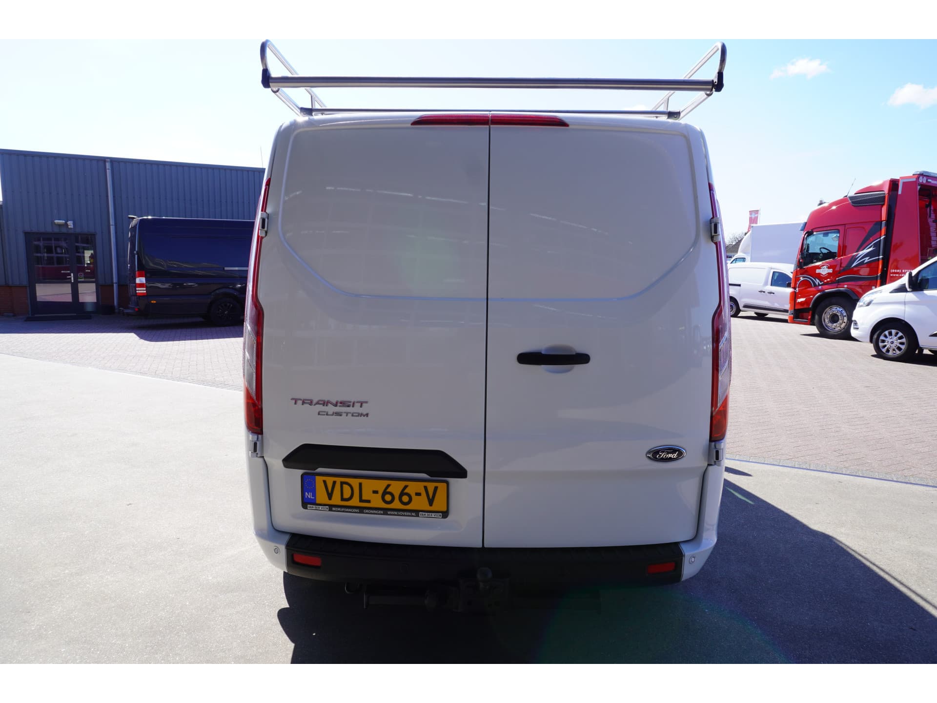 Foto 5 van Ford 300S 2.0 TDCI 130PK L1H1 Trend
