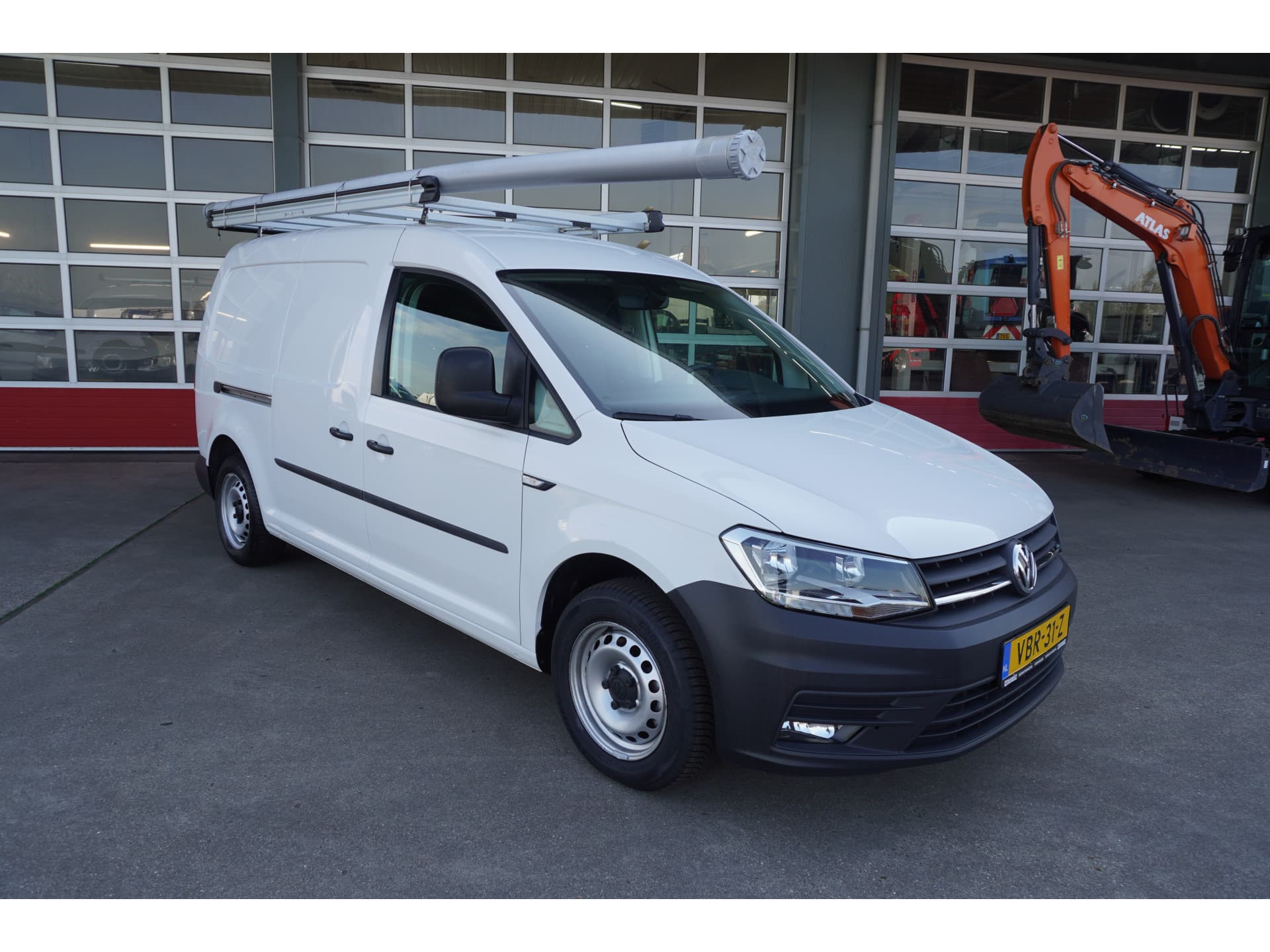 Foto 2 van Volkswagen 2.0 TDI L2H1 BMT Maxi Comfortline