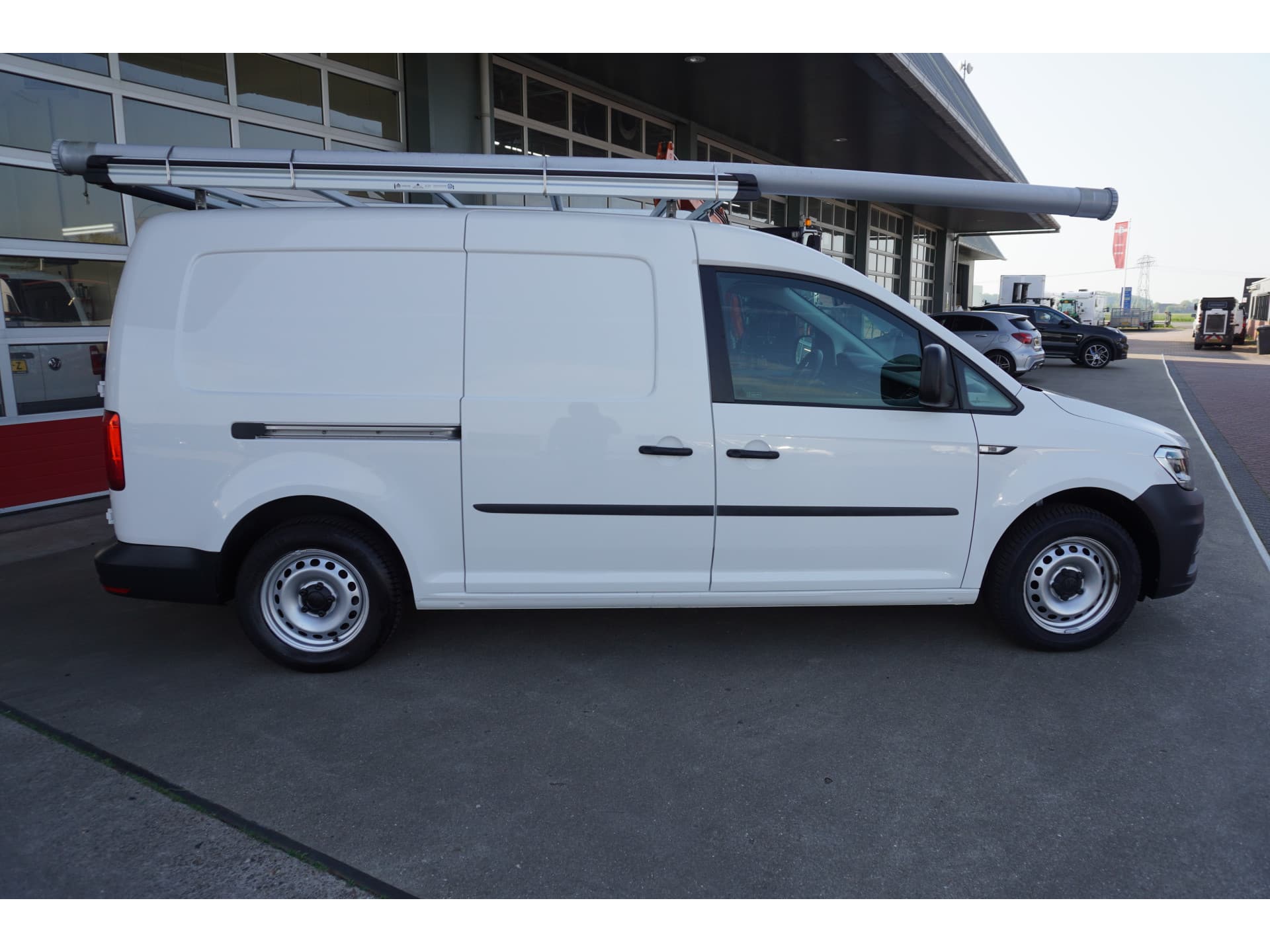 Foto 3 van Volkswagen 2.0 TDI L2H1 BMT Maxi Comfortline