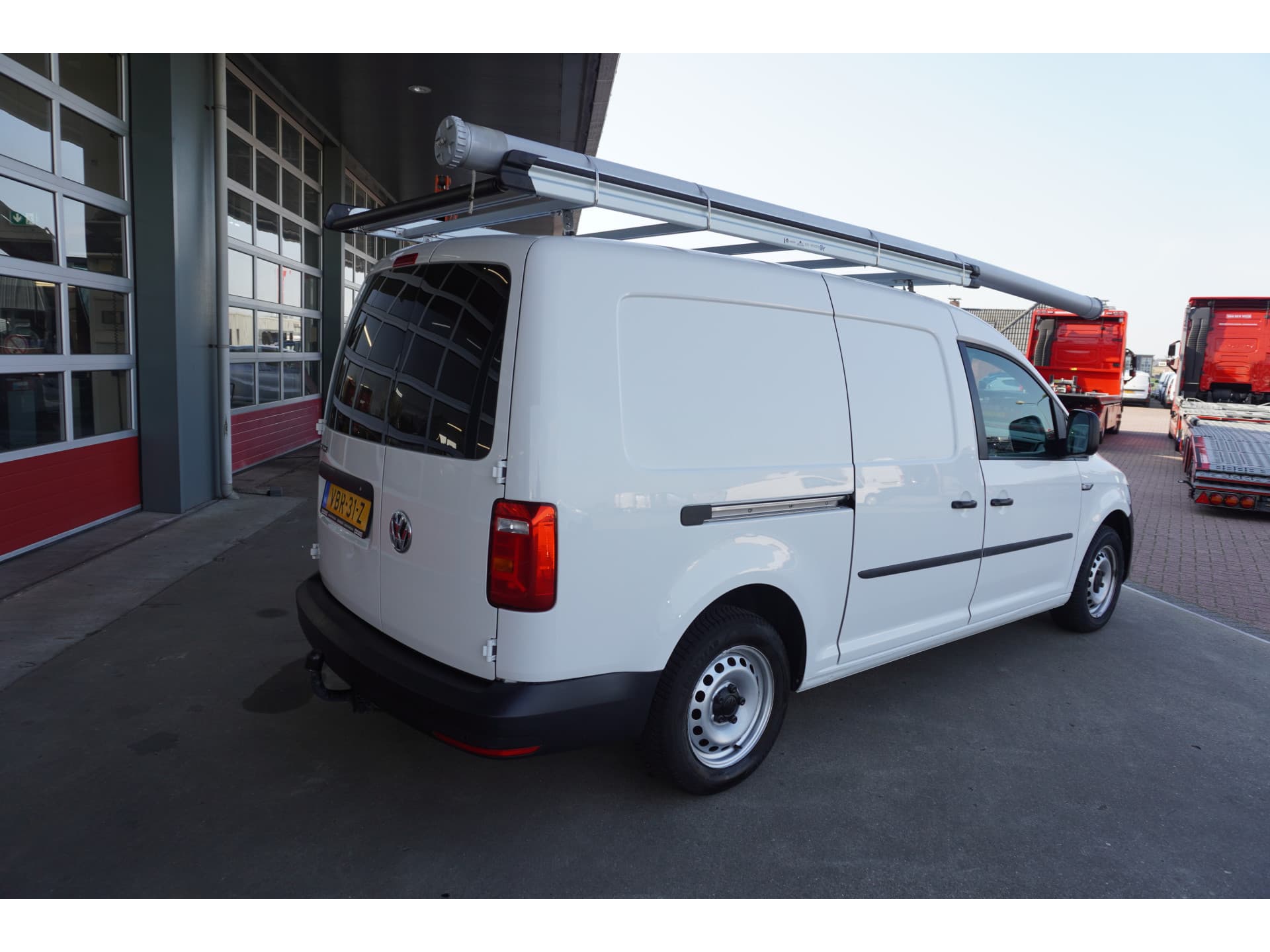 Foto 4 van Volkswagen 2.0 TDI L2H1 BMT Maxi Comfortline