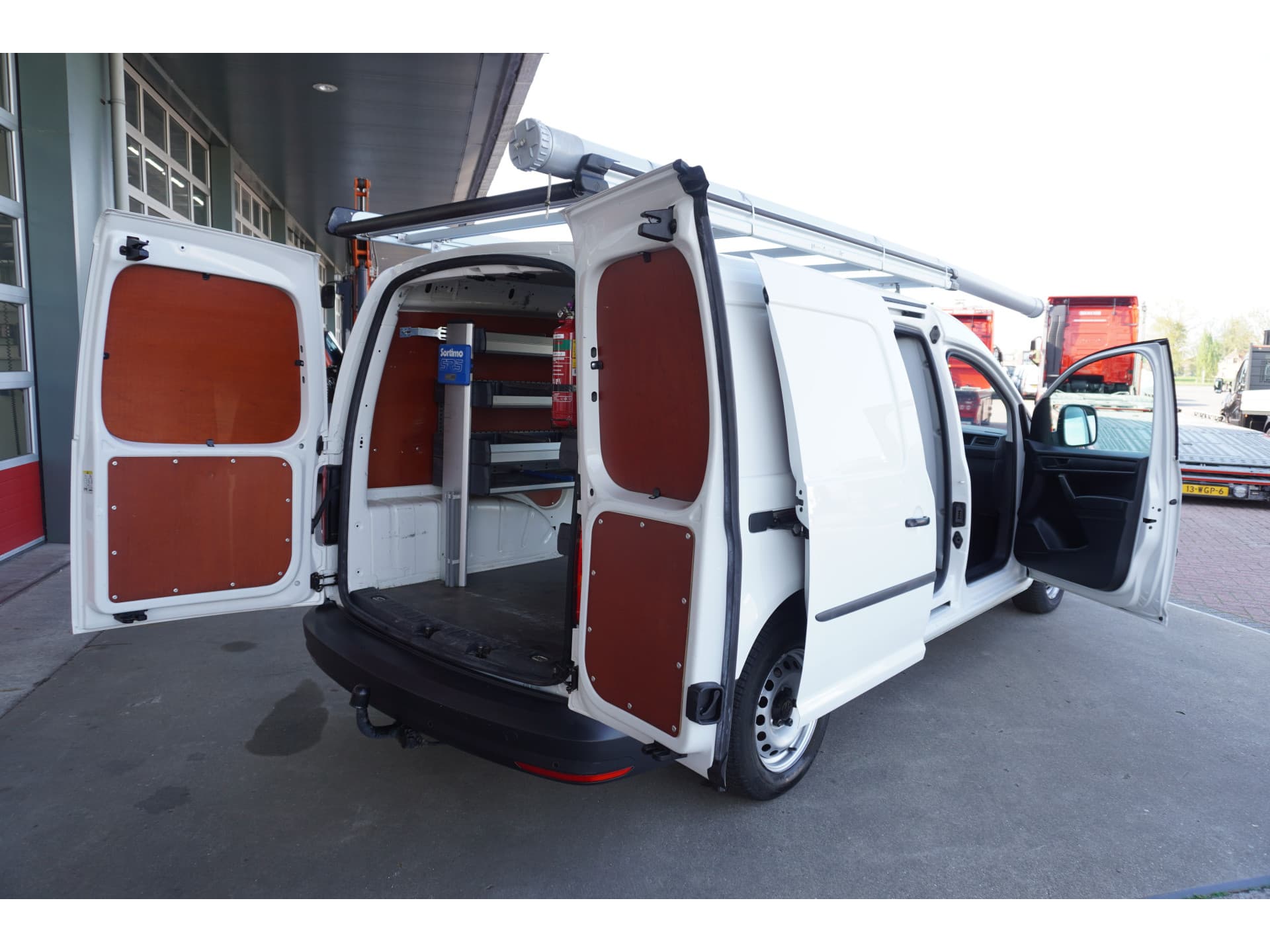 Foto 5 van Volkswagen 2.0 TDI L2H1 BMT Maxi Comfortline