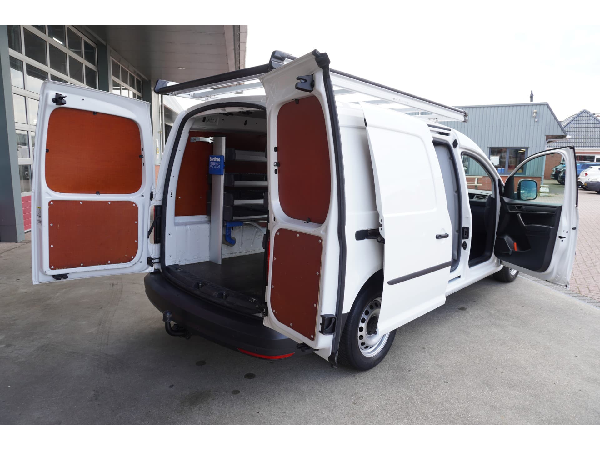 Foto 5 van Volkswagen 2.0 TDI L2H1 BMT Maxi Comfortline