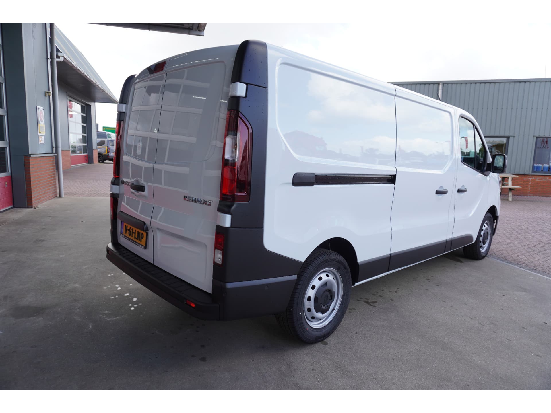 Foto 4 van Renault 2.0 Blue dC1 150PK T30 L2H1