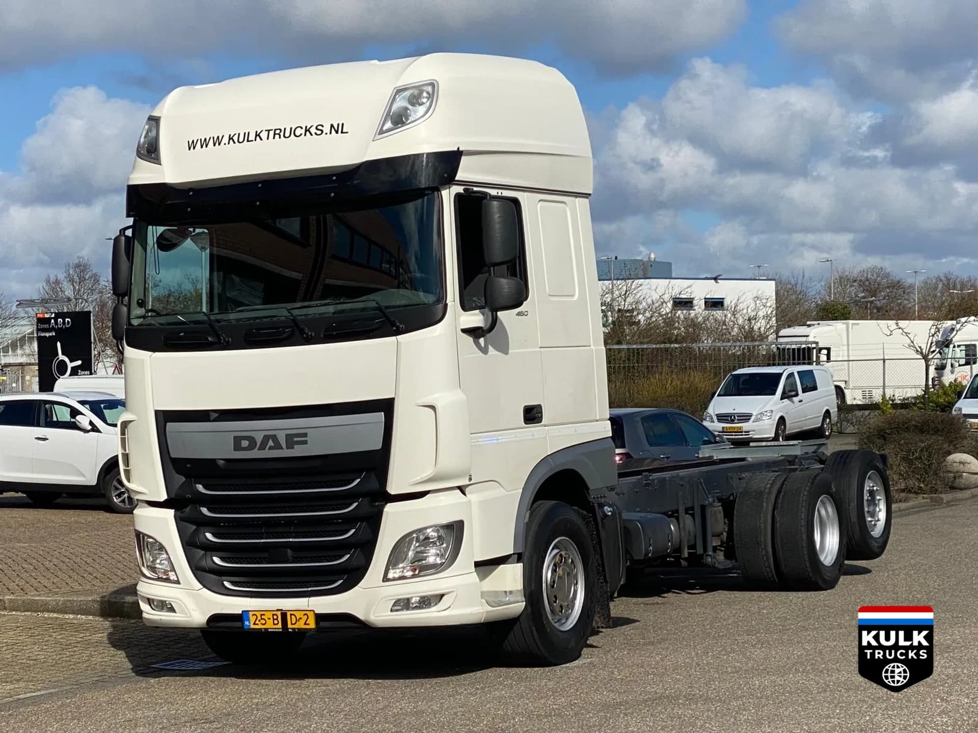 Foto 2 van DAF XF 460 FAR 6X2 SSC CLEAN HOLLAND TRUCK