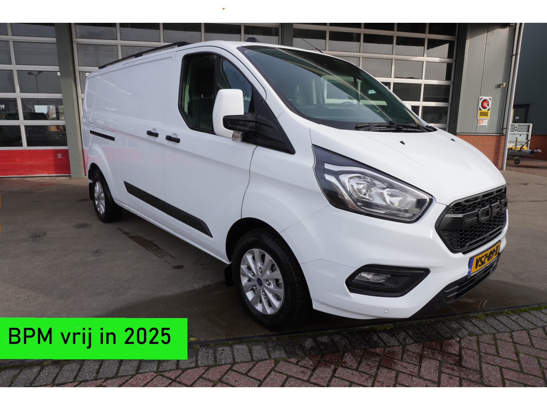 Foto 1 van Ford 300L 2.0 TDCI 130PK L2H1 Trend Raptor Edition