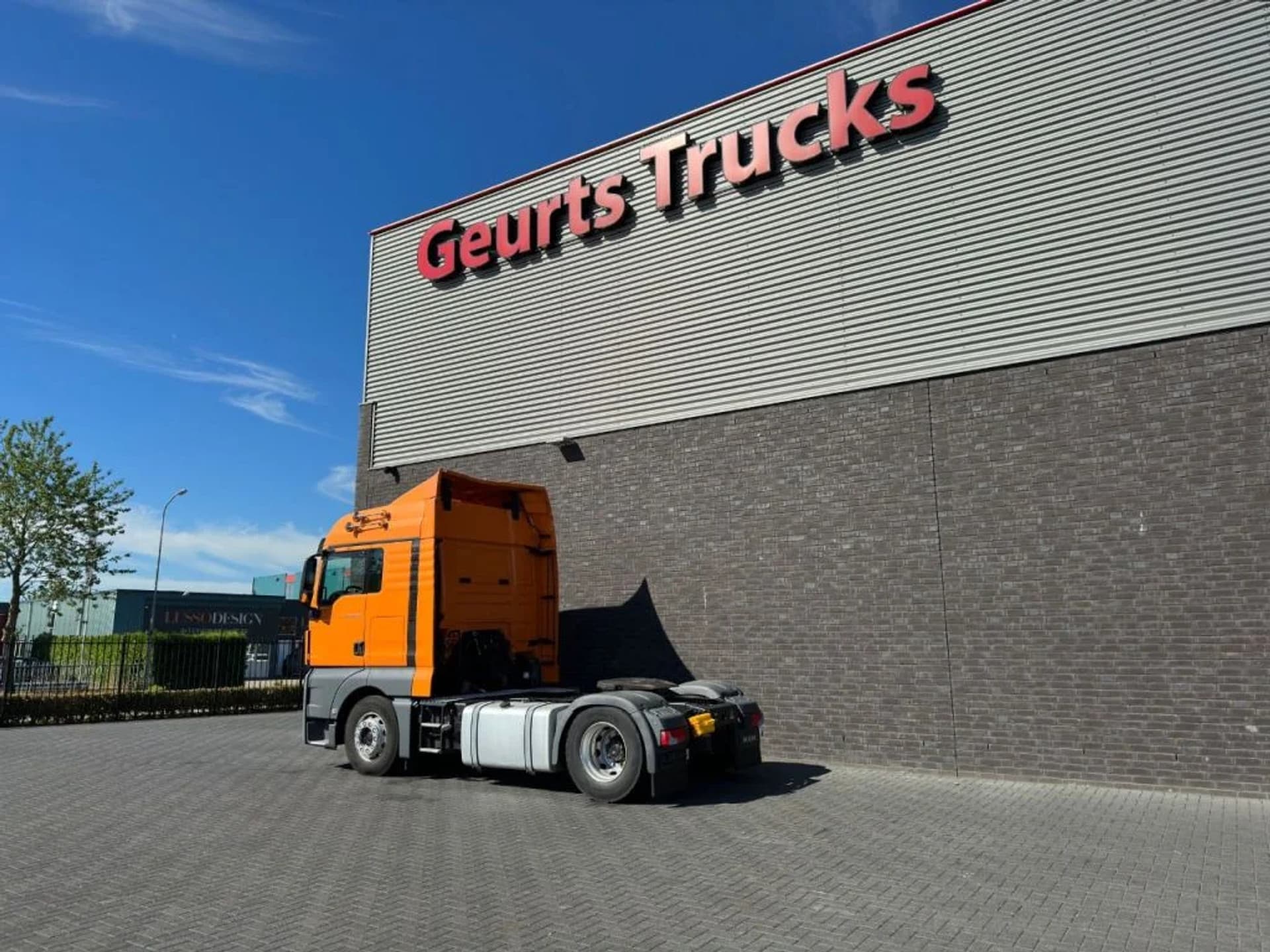 Foto 3 van MAN TGX 18.460 4X2 TREKKER/TRACTOR/SZM EURO 6