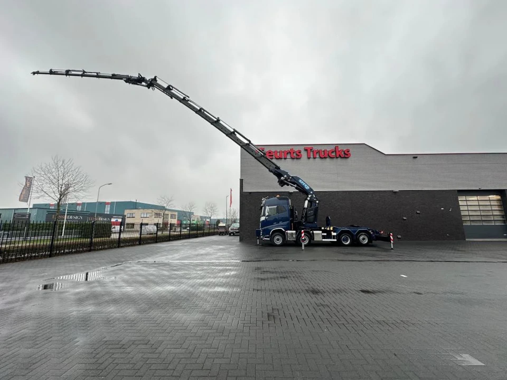 Foto 5 van Volvo FH 16.650 8X2 + EFFER 1855/8S + JIB 6S HEAVY DUTY KRAAN/KRAN/CRANE/GRUA