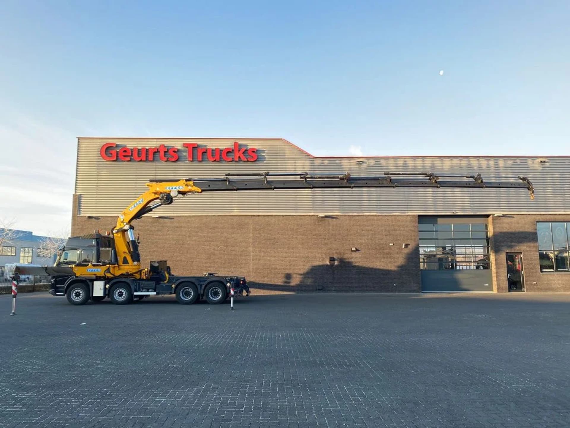 Foto 2 van Volvo FMX 500 8X4 TREKKER-BAKWAGEN COMBI + EFFER 955/8S KRAAN/KRAN/CRANE/GRUA