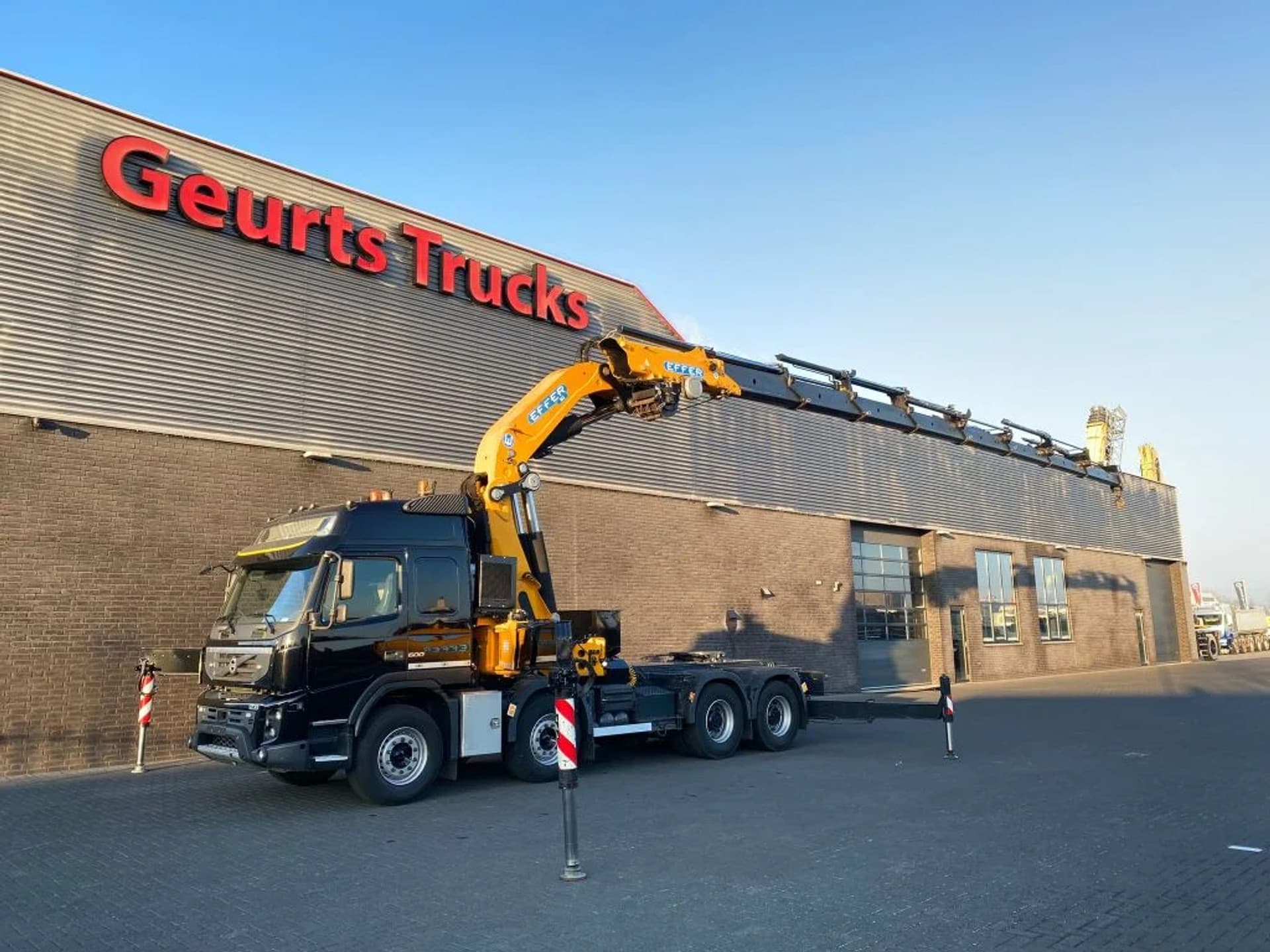 Foto 3 van Volvo FMX 500 8X4 TREKKER-BAKWAGEN COMBI + EFFER 955/8S KRAAN/KRAN/CRANE/GRUA