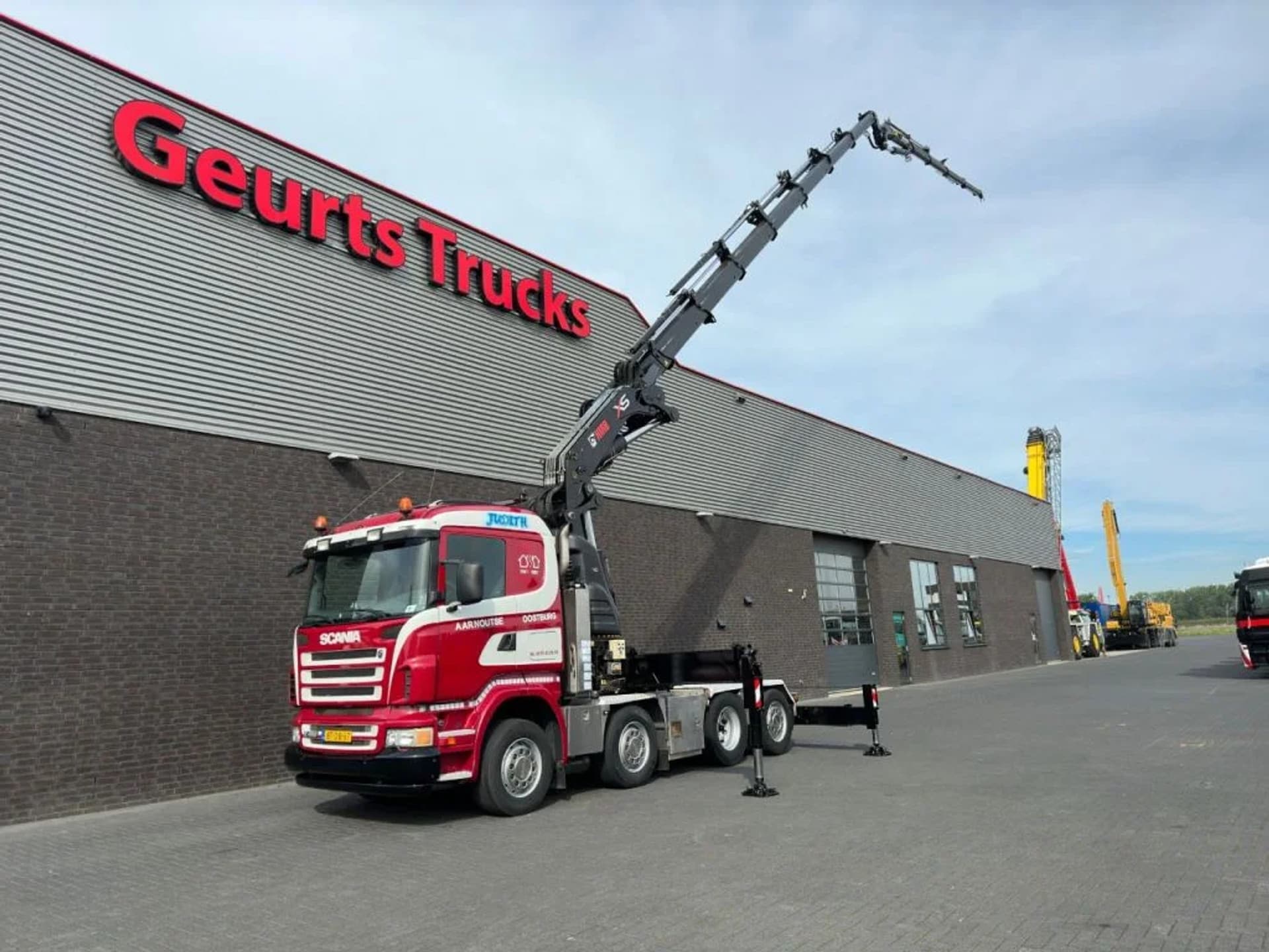 Foto 2 van Scania R480 8X2 TREKKER-BAKWAGEN COMBI + HIAB 800E-7 HIPRO + JIB 135X-4 KRAAN/KRAN/CRANE/GRUA