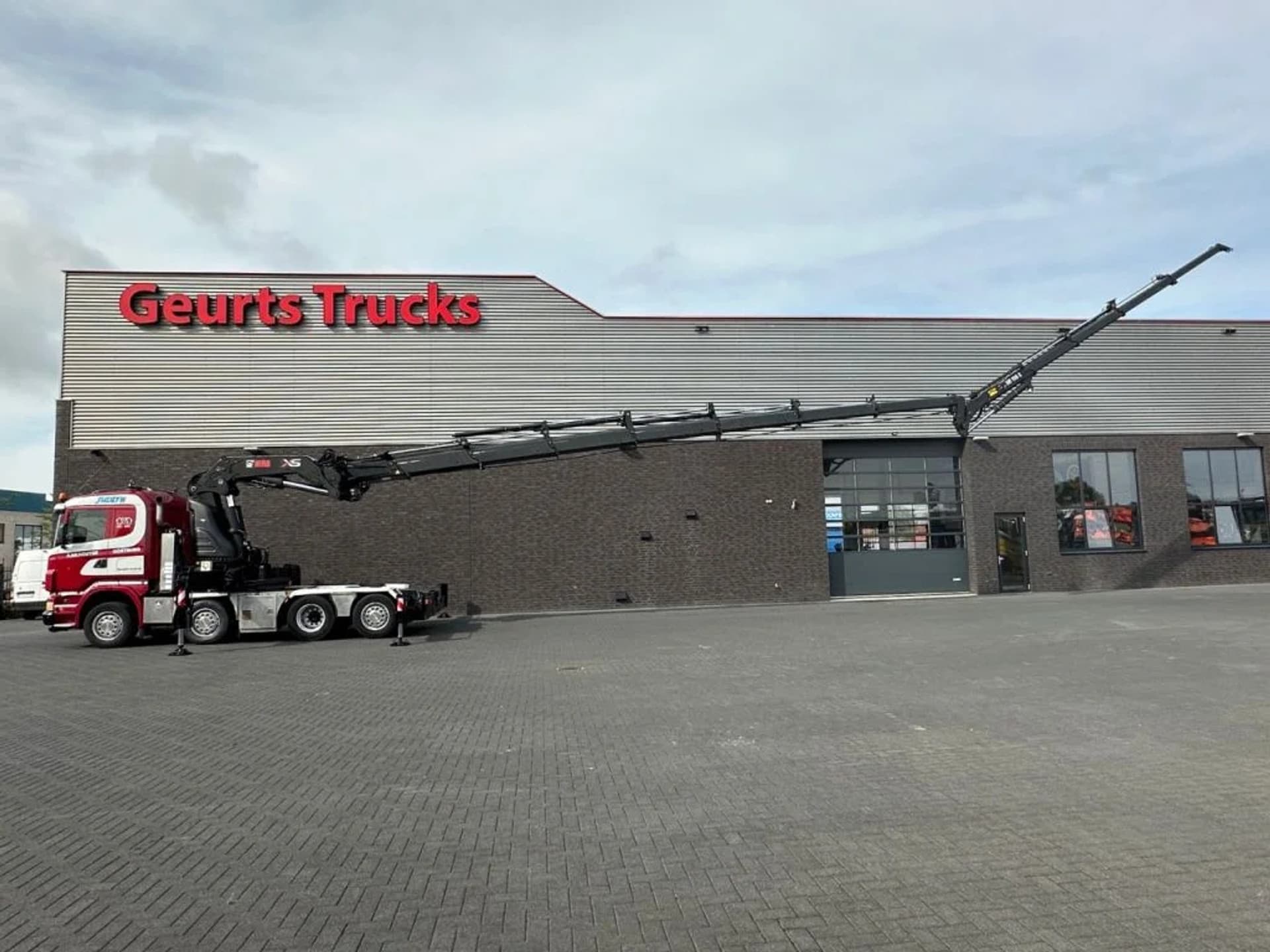 Foto 3 van Scania R480 8X2 TREKKER-BAKWAGEN COMBI + HIAB 800E-7 HIPRO + JIB 135X-4 KRAAN/KRAN/CRANE/GRUA