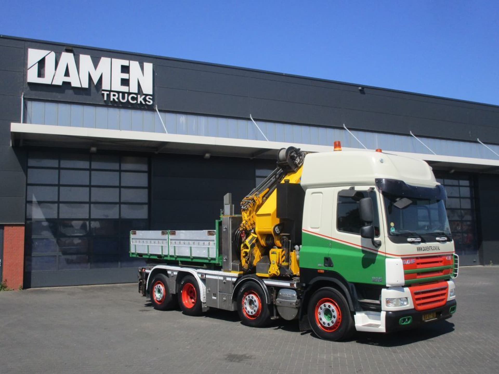 Foto 5 van DAF CF 85.410 CF 85.410 FTX 8x2 Euro 5 HMF THOR K6 + JIB K6