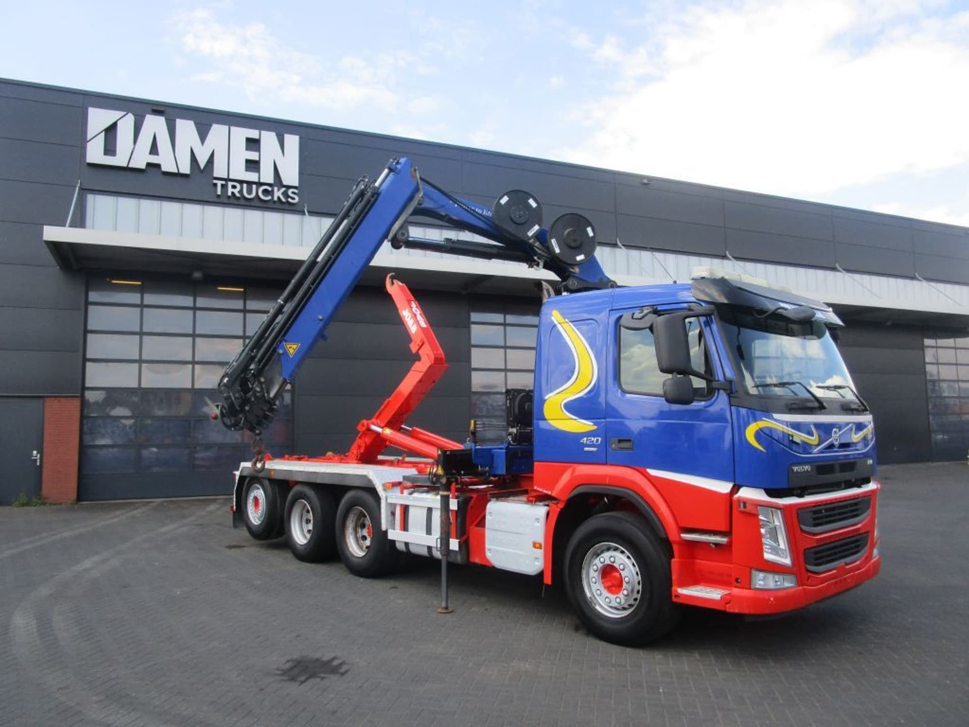 Foto 4 van Volvo FM 13 FM 13.420 8x4 ( Tridem ) Euro 6 HMF 1820-K5 + JOAB Haakarmsysteem