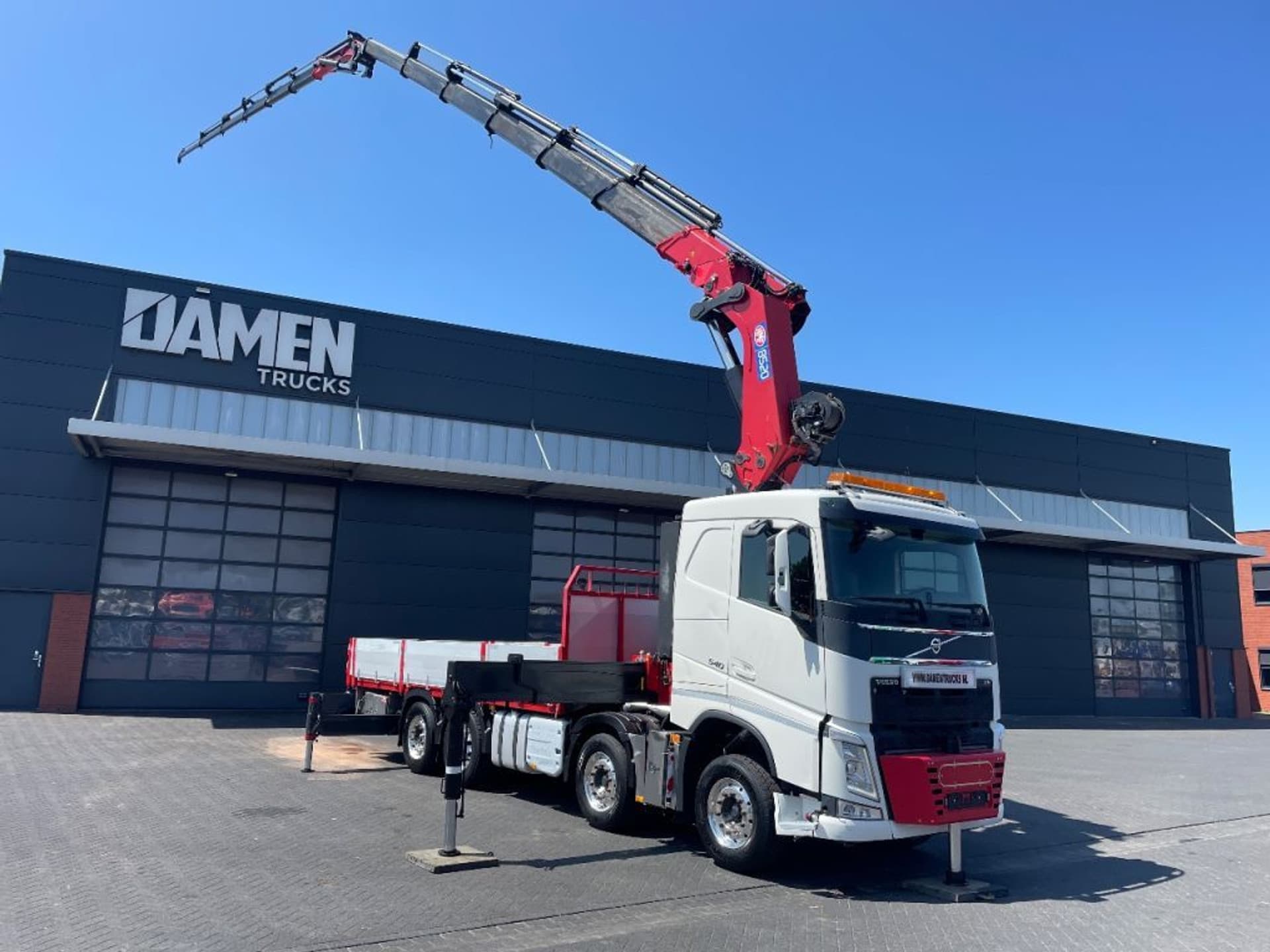 Foto 1 van Volvo FH 540 8x2 Euro 6 HMF 8520-O-H6 + JIB FJ 2000-K6