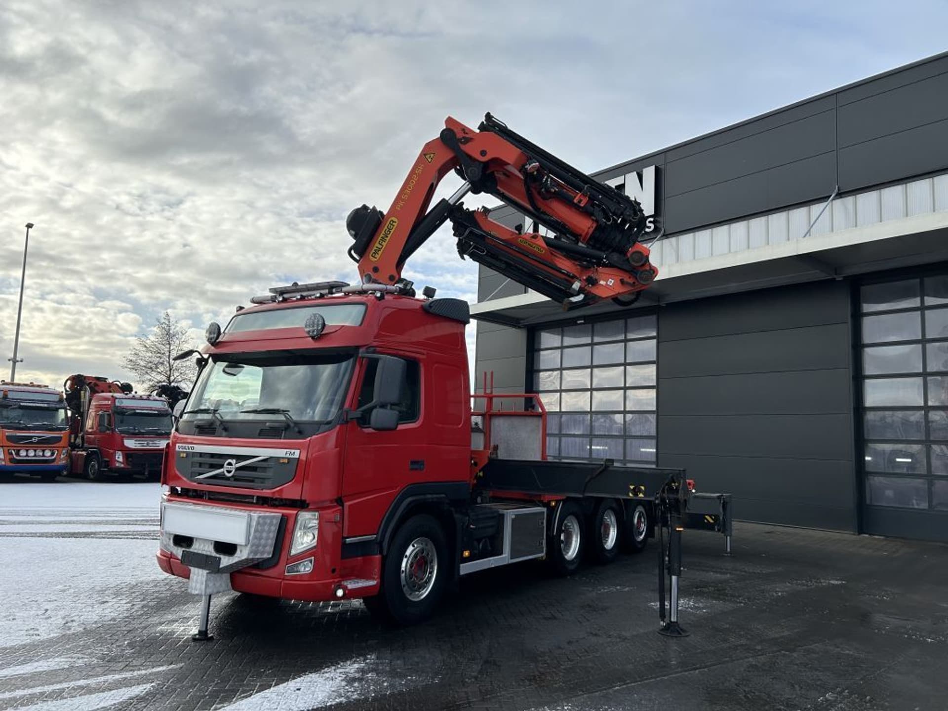 Foto 3 van Volvo FM 500 8x4 Palfinger PK 53002-SH E + JIB PJ 125 E