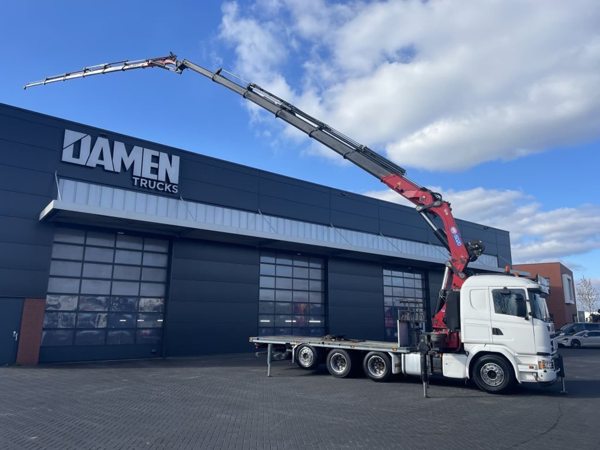 Foto 2 van Scania G 490 8x4 Euro 6 HMF 6020-K6 + JIB FJ 1200-K6