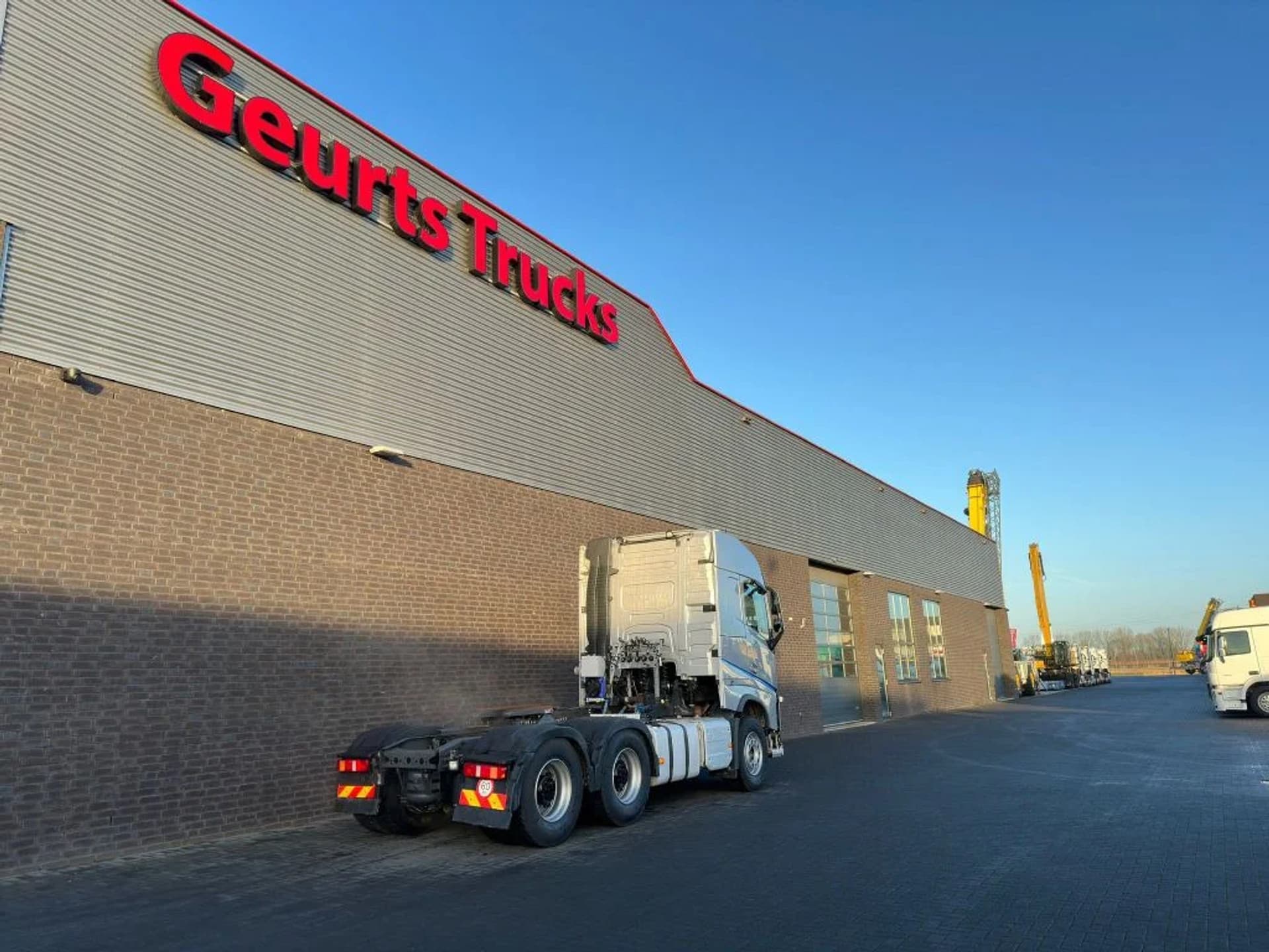 Foto 5 van Volvo FH 460 6X4 TREKKER/TRACTOR/SZM EURO 6 HYDRAULIC