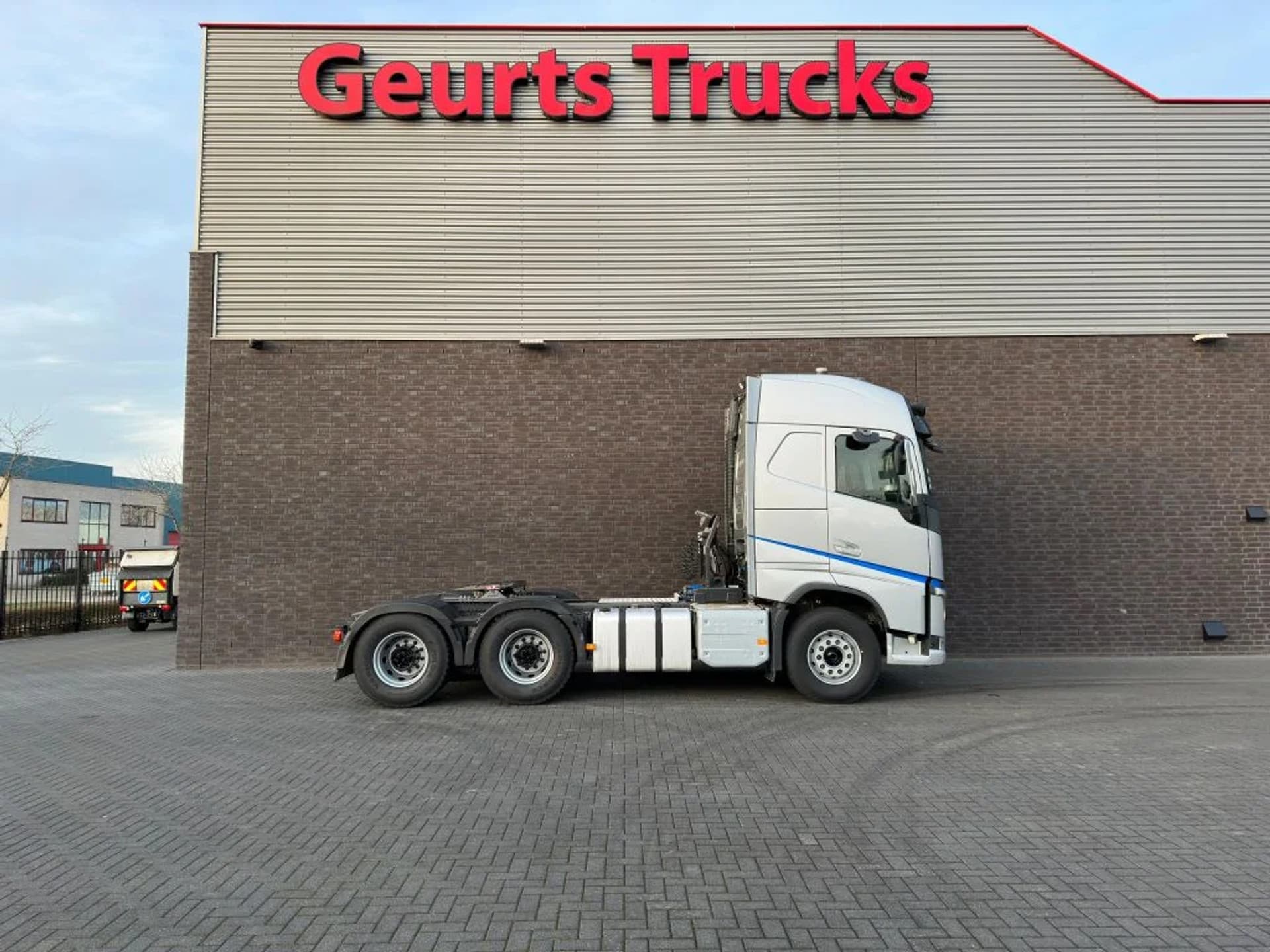 Foto 4 van Volvo FH 460 6X4 TREKKER/TRACTOR/SZM EURO 6 HYDRAULIC