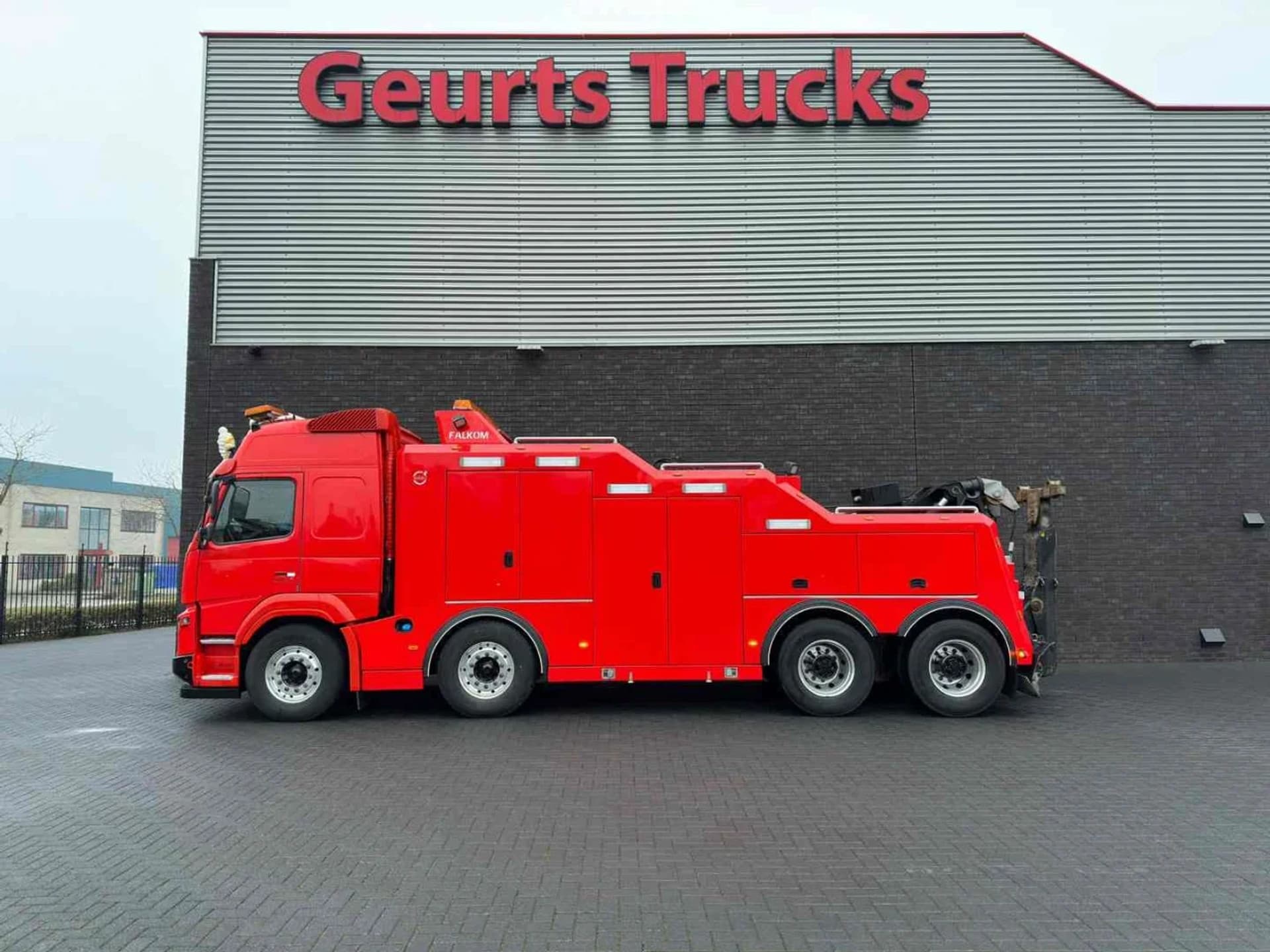 Foto 1 van Volvo FMX 540 8X4 + FALKOM FAW 25000 BERGINGSWAGEN/ABSCHLEPPWAGEN/RECOVERY TRUCK/DEPPANNAGE