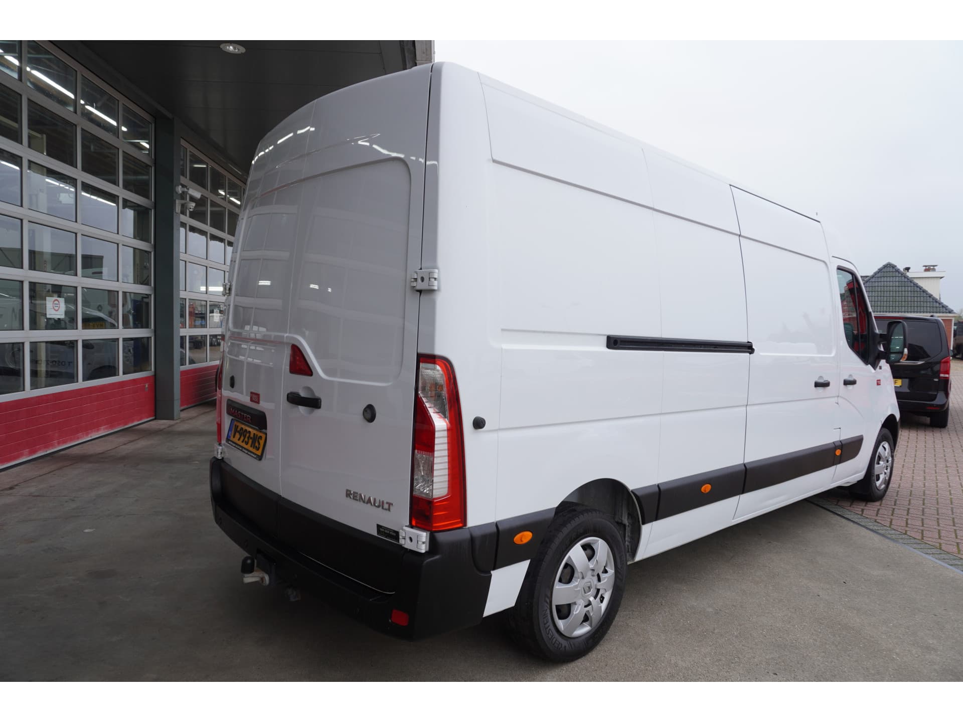 Foto 4 van Renault T35 2.3 dCi 170PK L3H2 Energy Schuifdeur L/R
