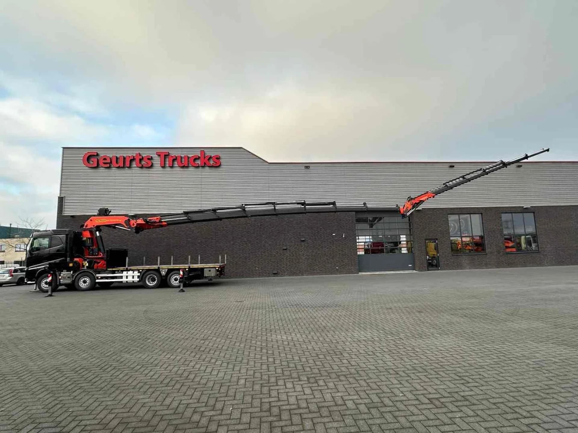 Foto 3 van Volvo FH 500 8X2 + PALFINGER PK 110002-SH G + JIB PJ 125 E KRAAN/KRAN/CRANE/GRUA
