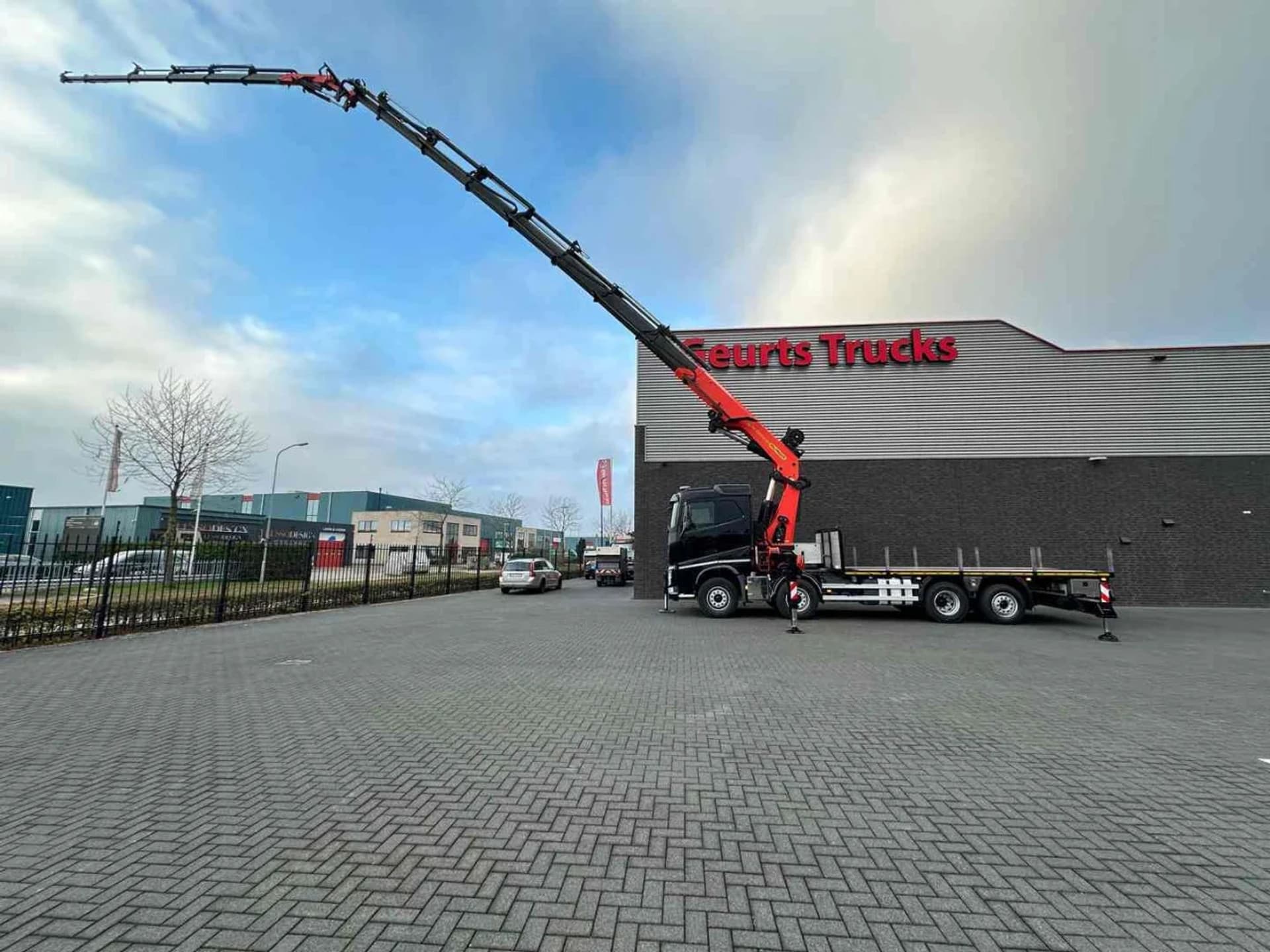 Foto 5 van Volvo FH 500 8X2 + PALFINGER PK 110002-SH G + JIB PJ 125 E KRAAN/KRAN/CRANE/GRUA