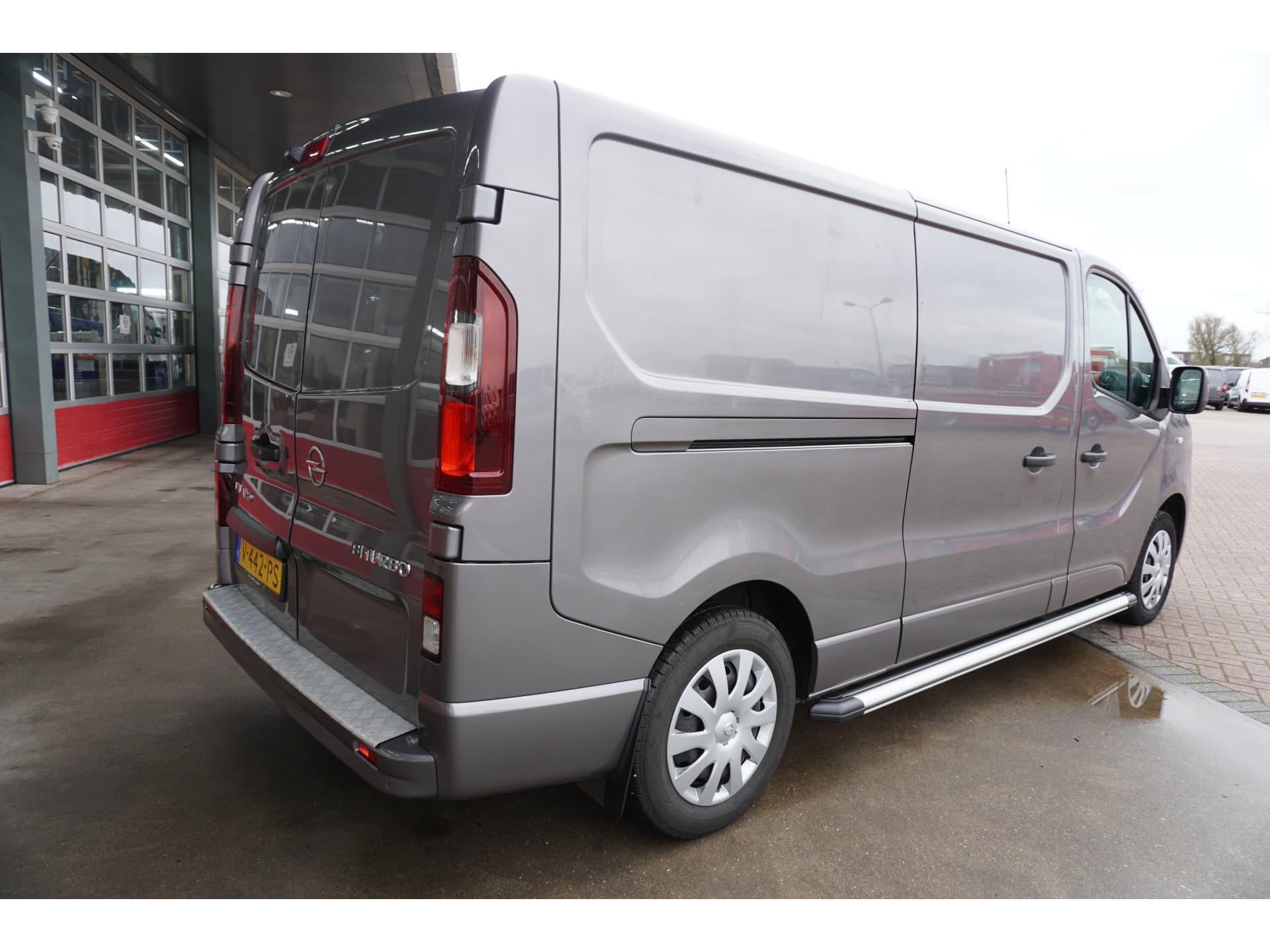 Foto 3 van Opel 1.6 CDTI L2H1 Sport EcoFlex