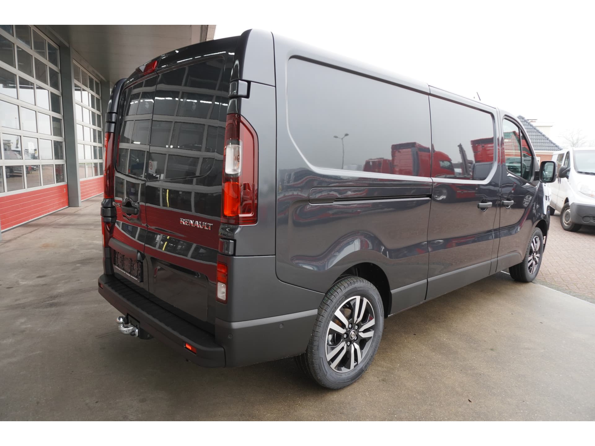 Foto 4 van Renault 2.0 dCi 150PK T30 L2H1 Luxe Schuifdeur L/R