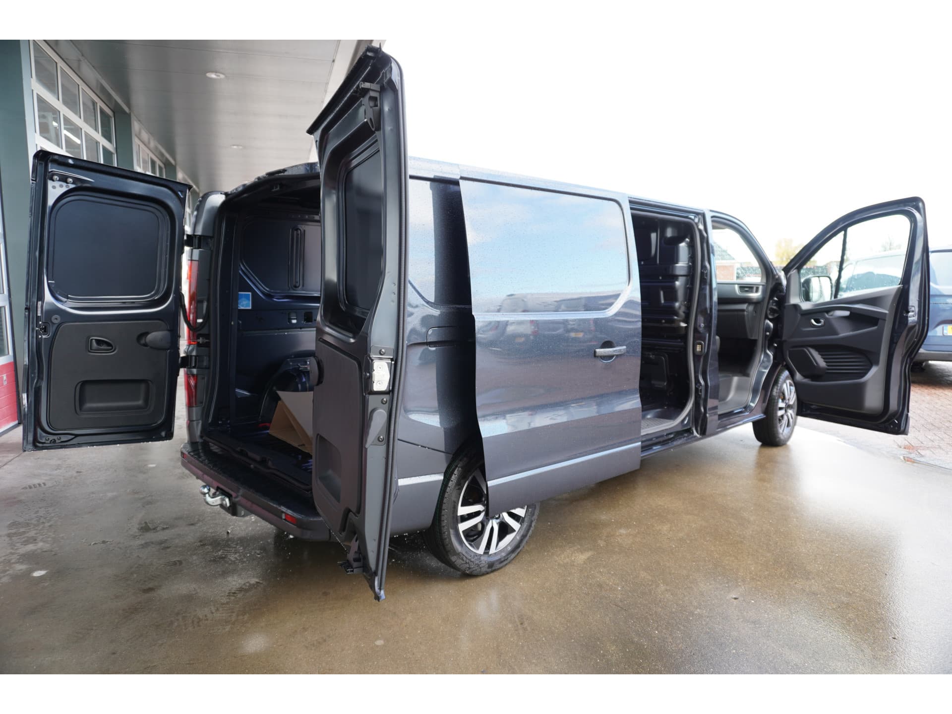 Foto 5 van Renault 2.0 Blue dCi 170PK T30 L2H1 Extra Automaat