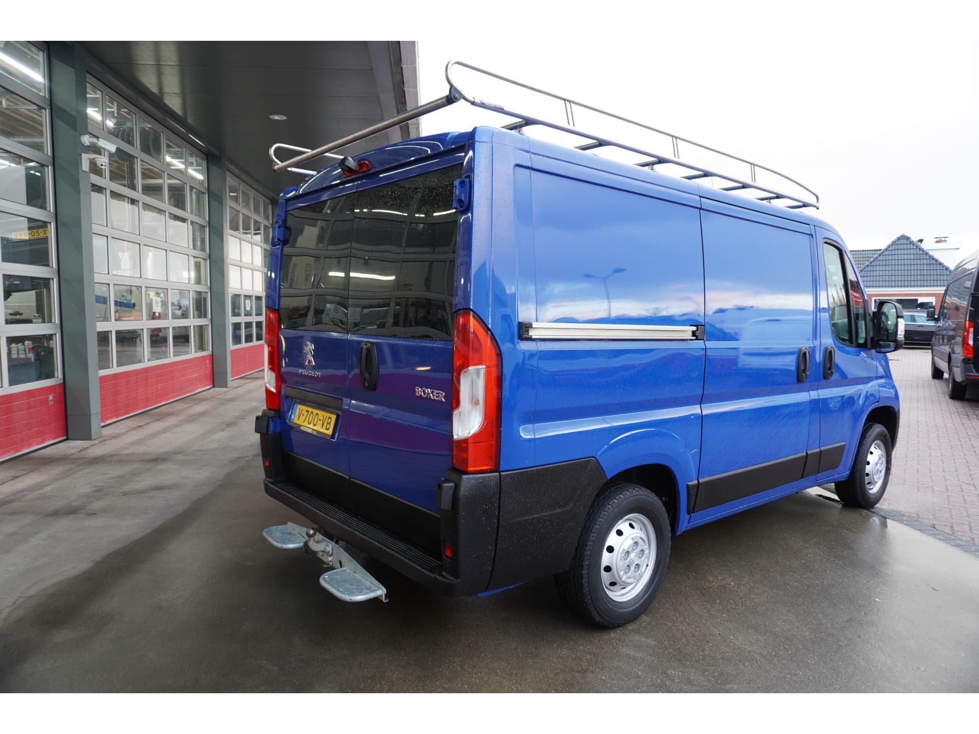 Foto 4 van Peugeot 330 2.0 BlueHDI 111PK L1H1 Premium