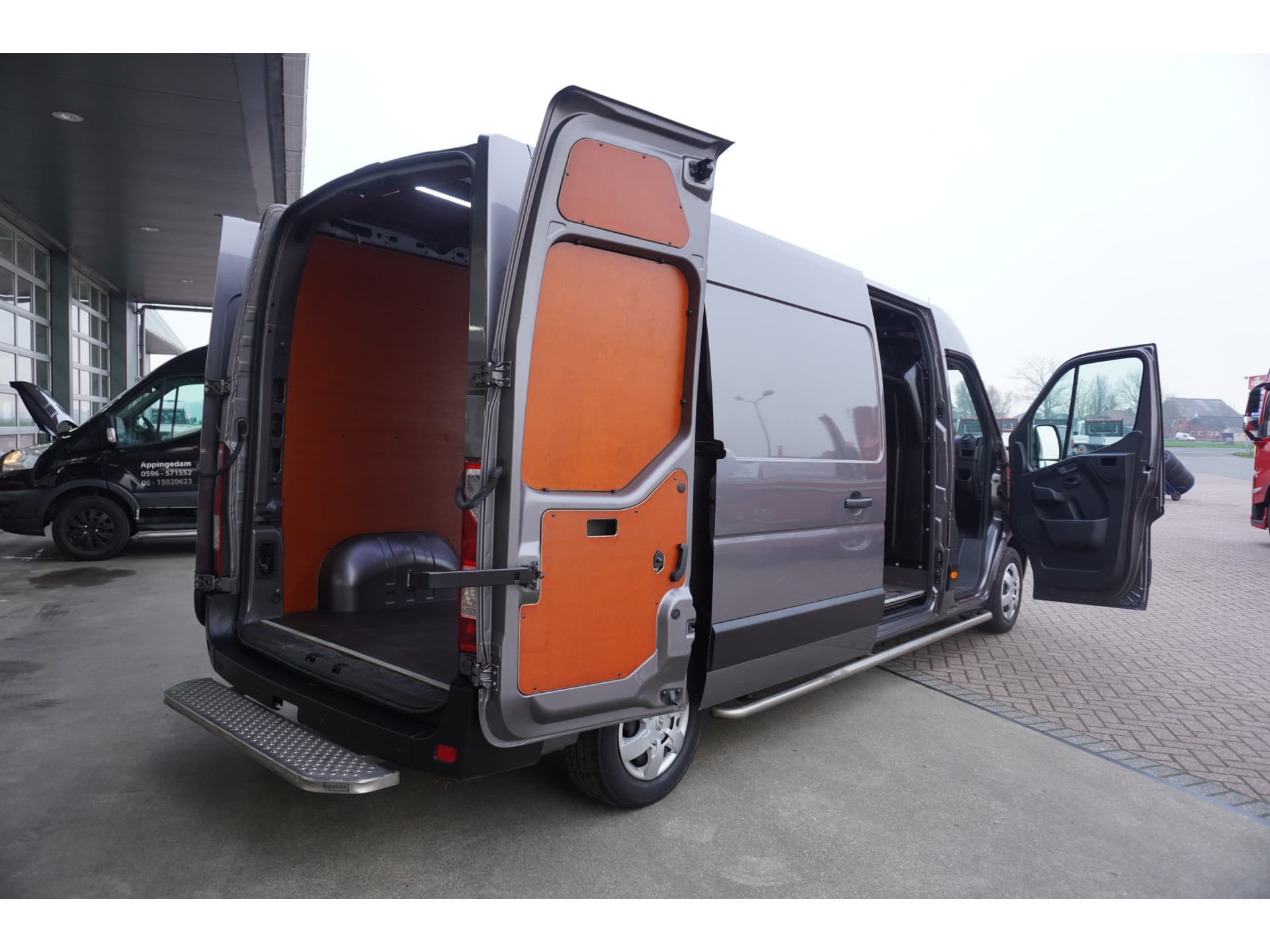 Foto 5 van Renault T35 2.3 dCi 170Pk L3H2 Energy Schuifdeur links en rechts