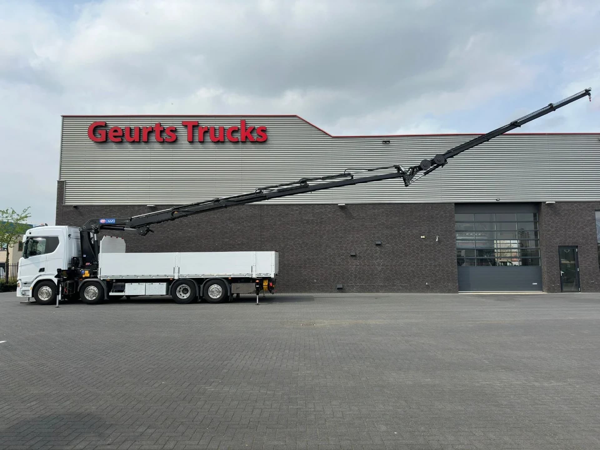 Foto 4 van Scania R540 NGS 8X2 MET HMF 3220-K5 + JIB FJ1000-K4 KRAAN/KRAN/CRANE/GRUA