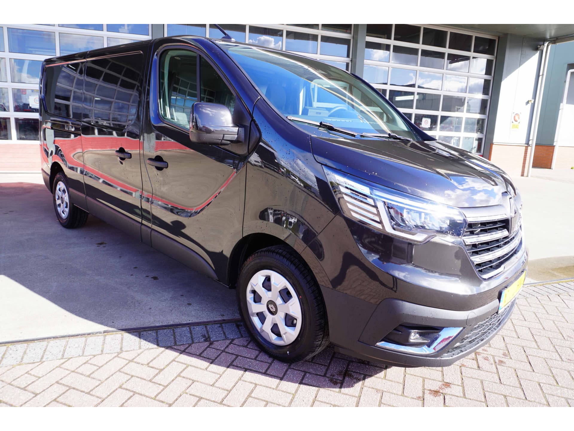 Foto 2 van Renault 2.0 Blue dCi 130 T30 L2H1 Advance