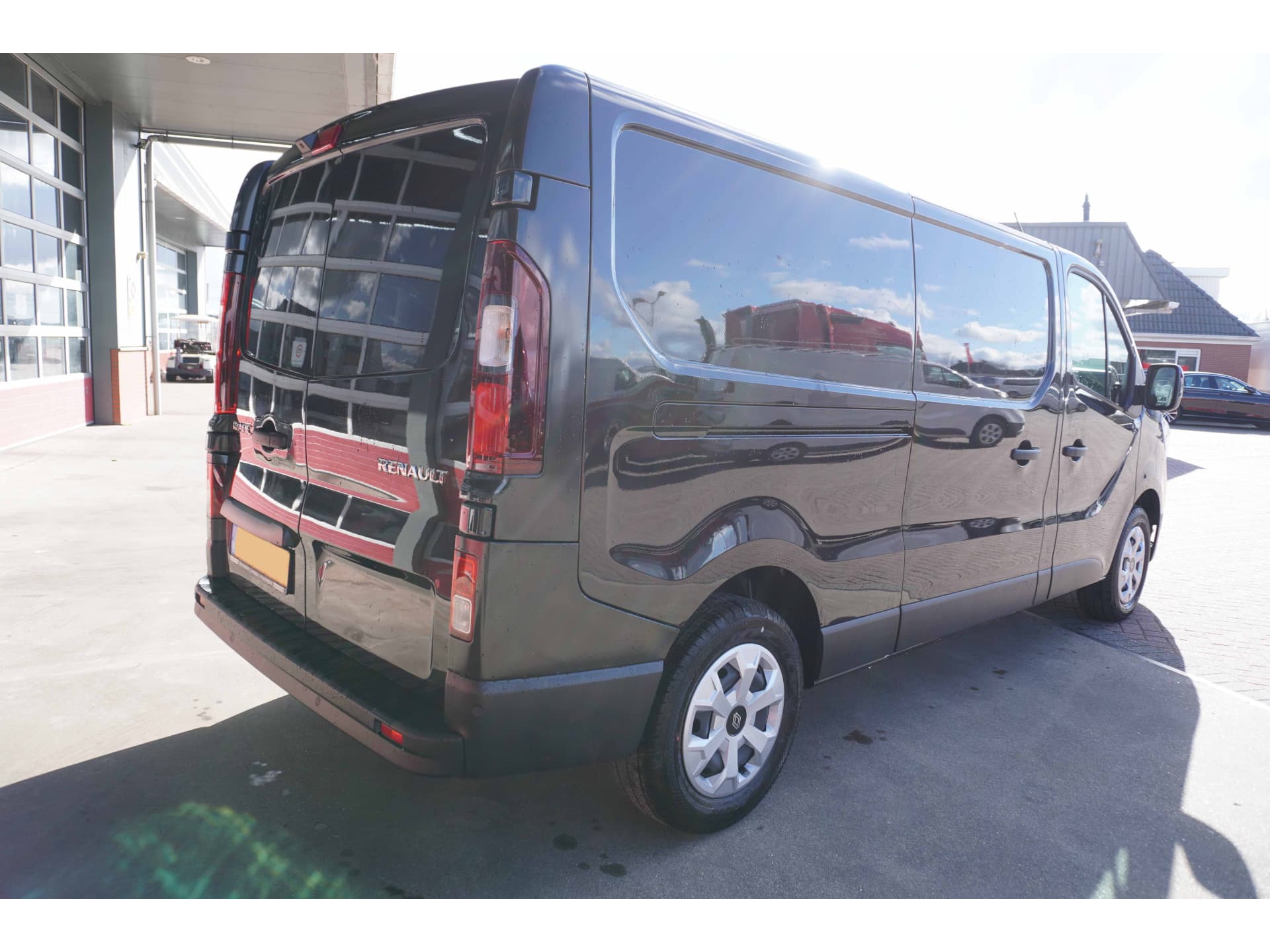 Foto 4 van Renault 2.0 Blue dCi 130 T30 L2H1 Advance