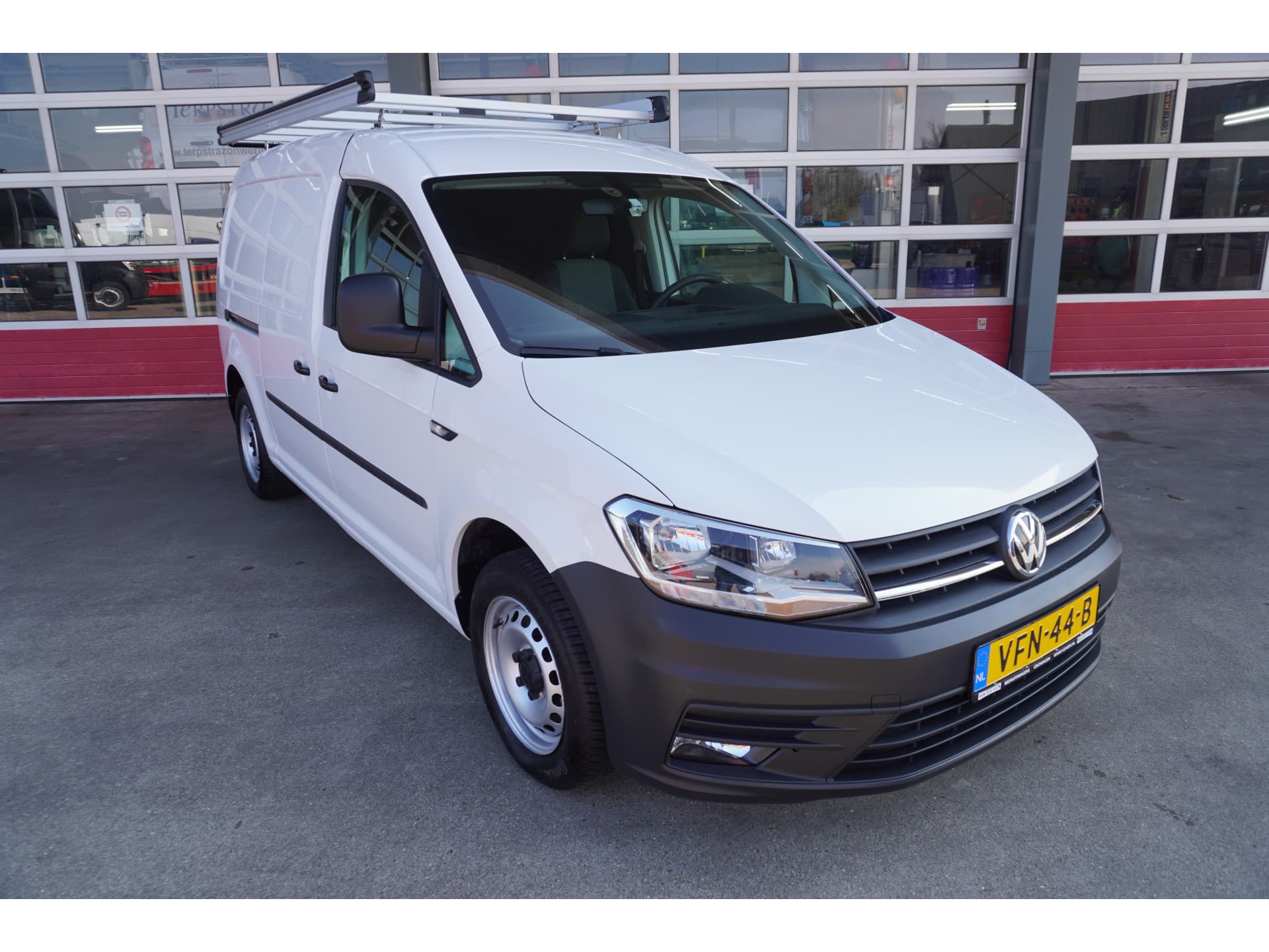 Foto 1 van Volkswagen 2.0 TDI L2H1 BMT Maxi Comfortline