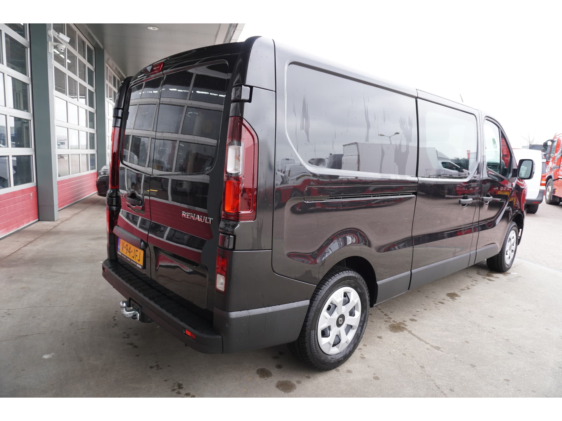 Foto 4 van Renault 2.0 Blue dCi 130PK T29 L2H1 Advance Dubbelcabine